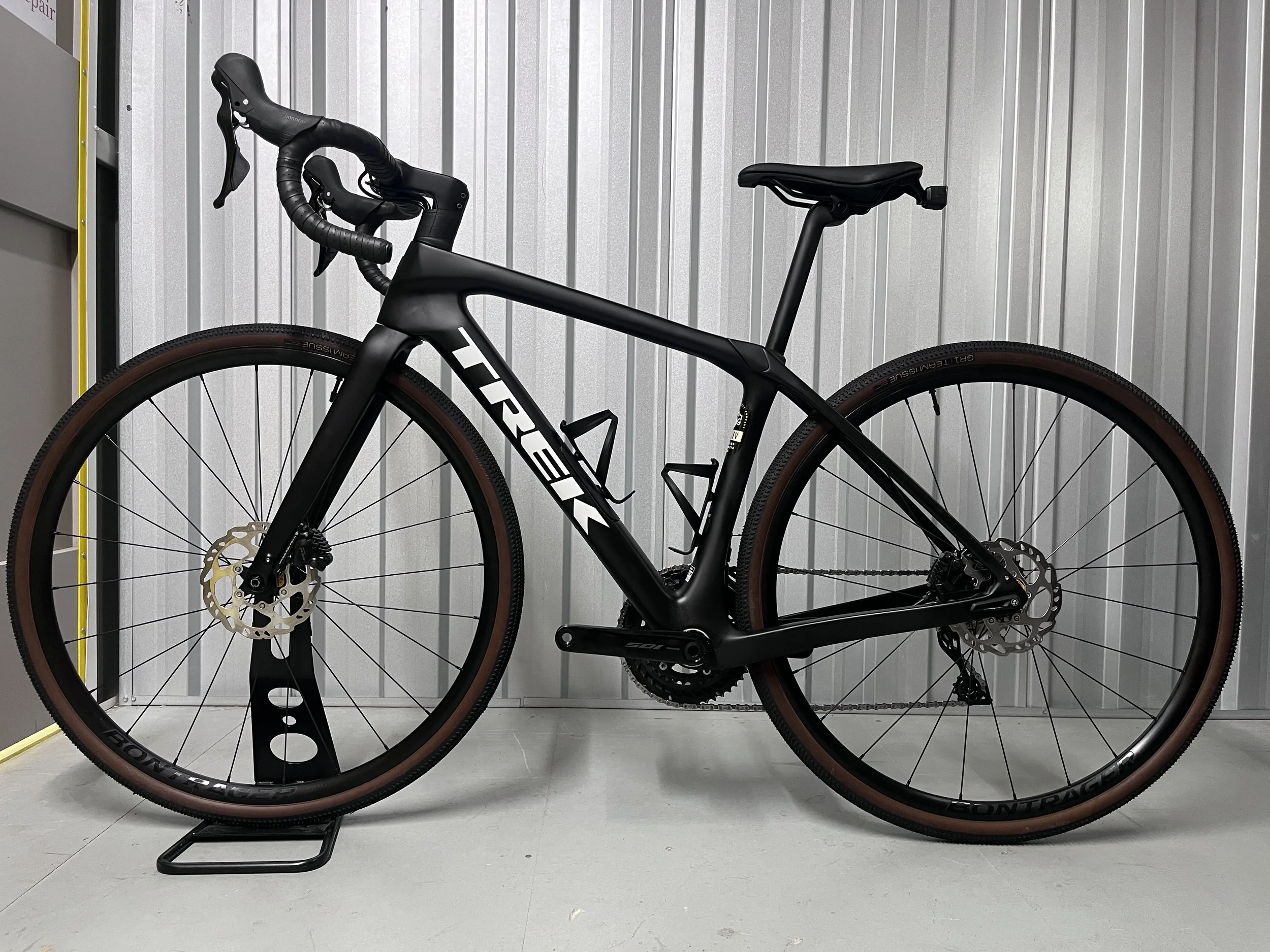 2025 Trek Domane SL5 Gen 4 Full Carbon Road Bike