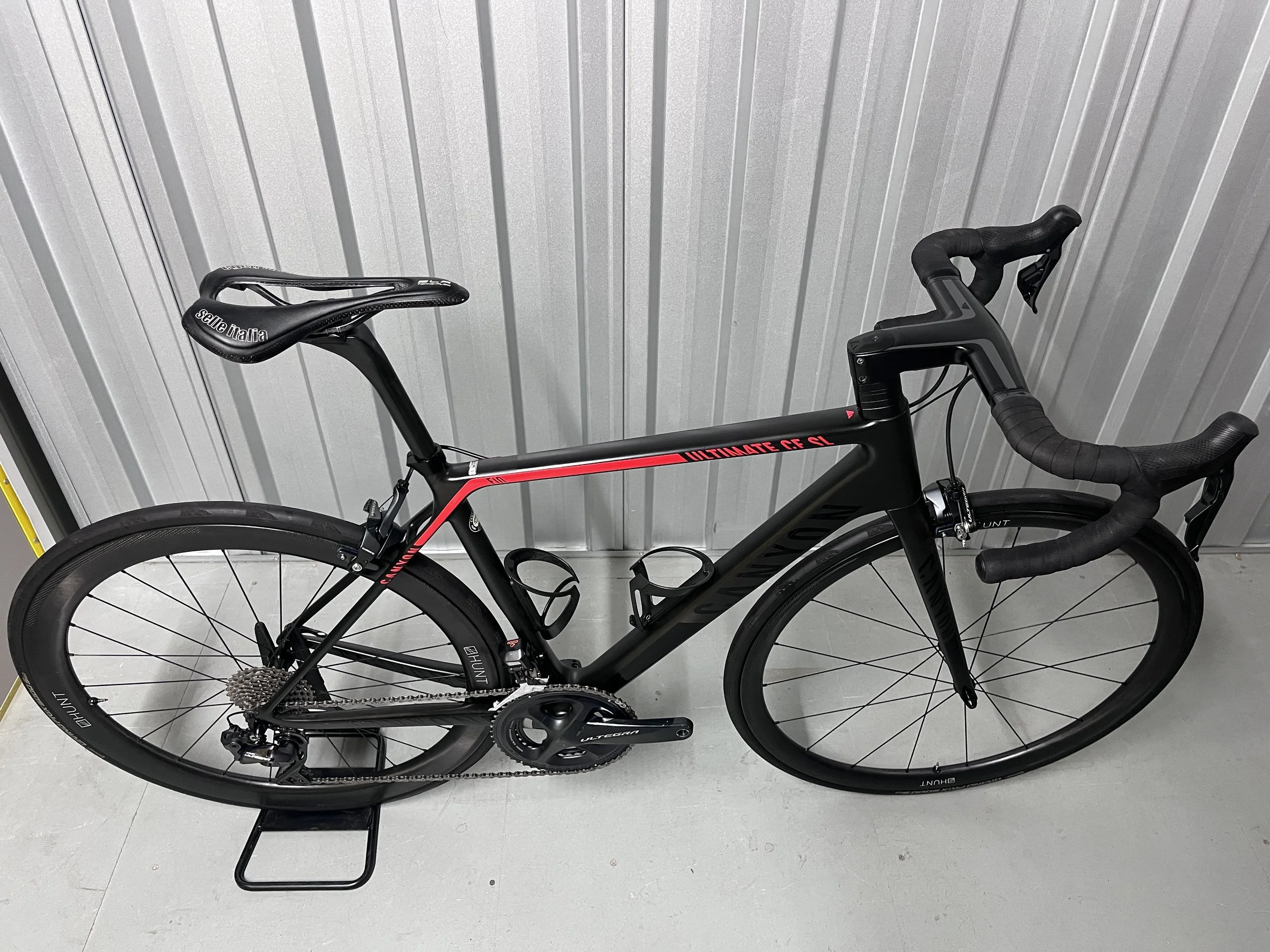 Canyon F10 Ultimate CF SL Ultegra Di2 Full Carbon Road Bike