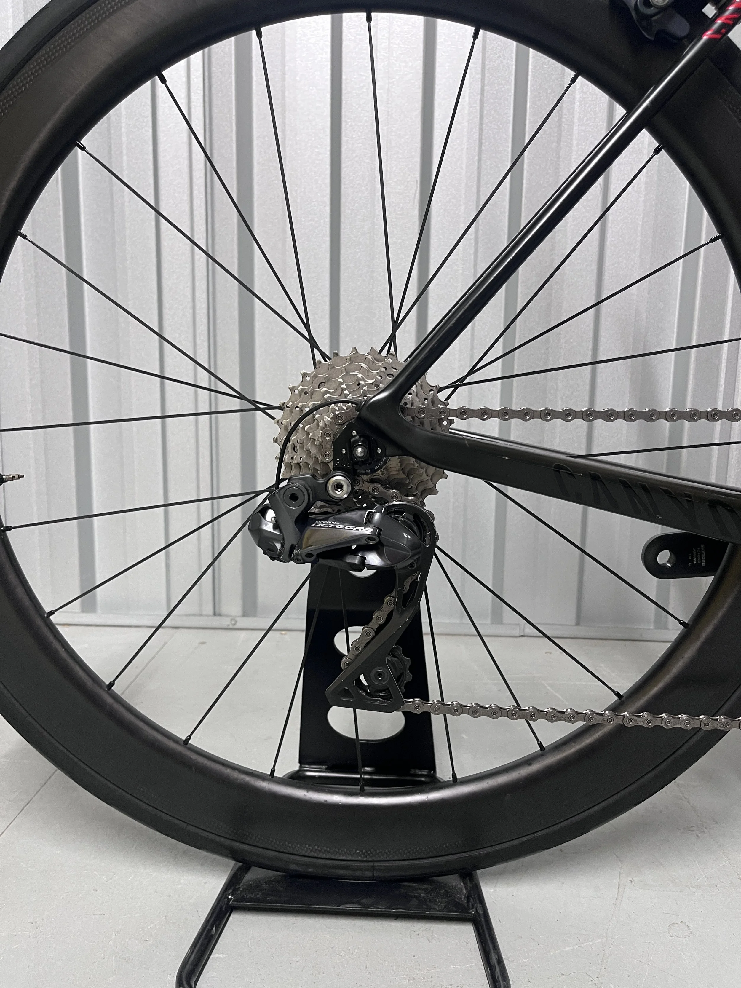 Canyon F10 Ultimate CF SL Ultegra Di2 Full Carbon Road Bike