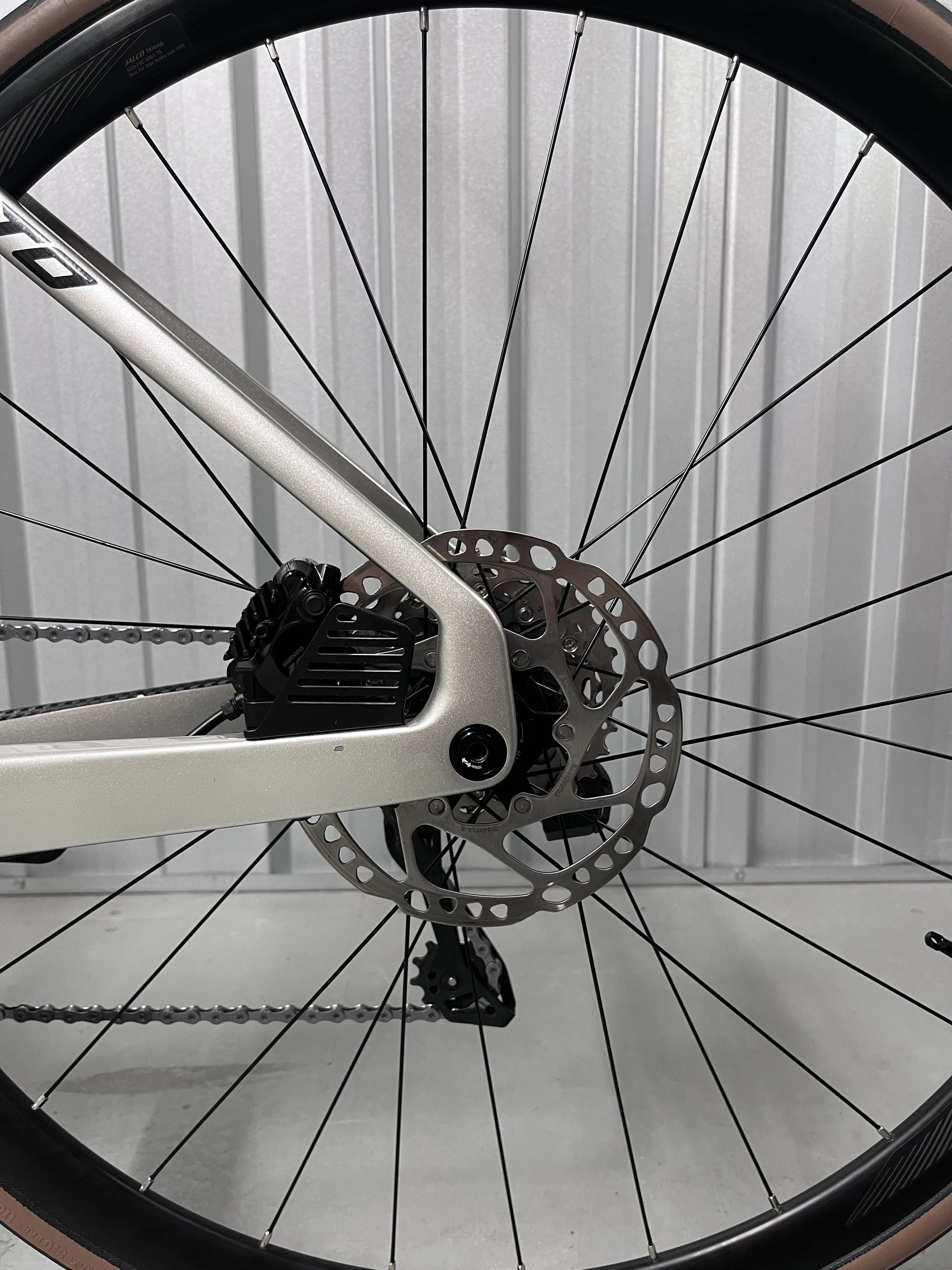 2023 Merida Reacto in Titanium 105 Di2