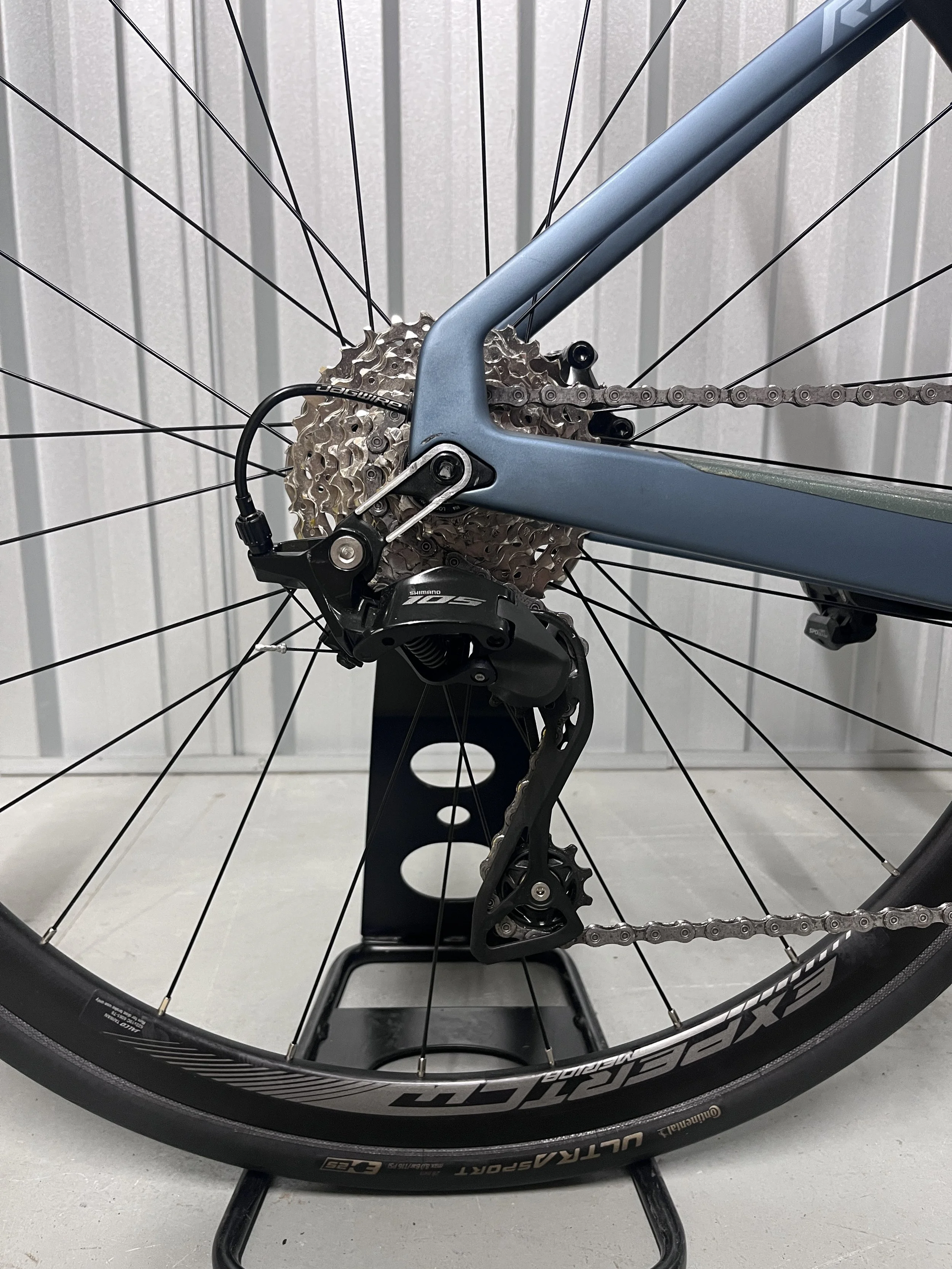 Merida Reacto 4000 Full Carbon Road Bike