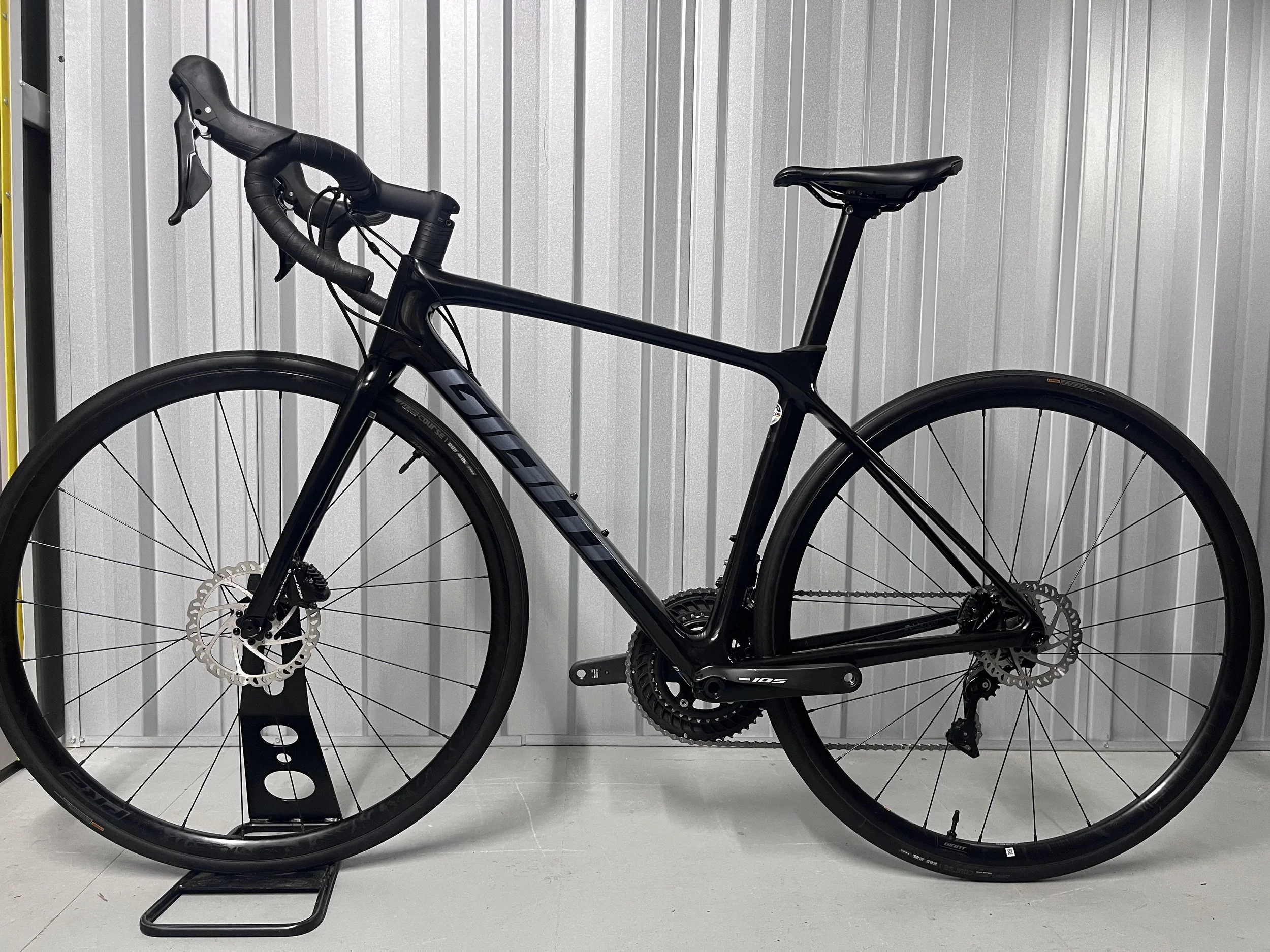 2022 Giant TCR Advanced 2 Full Carbon Road Bike