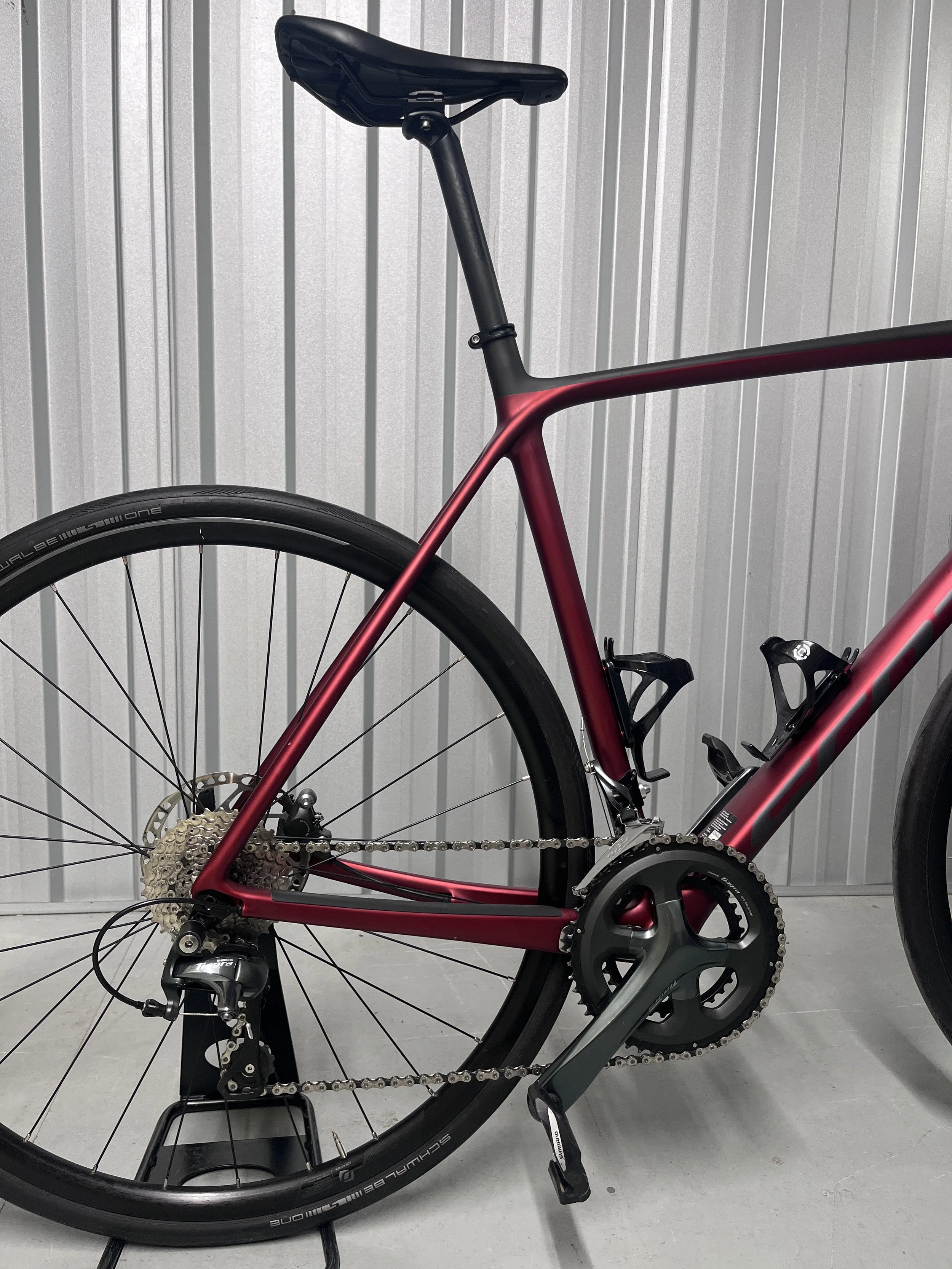 Scott Addict 30 Full Carbon Road Bike