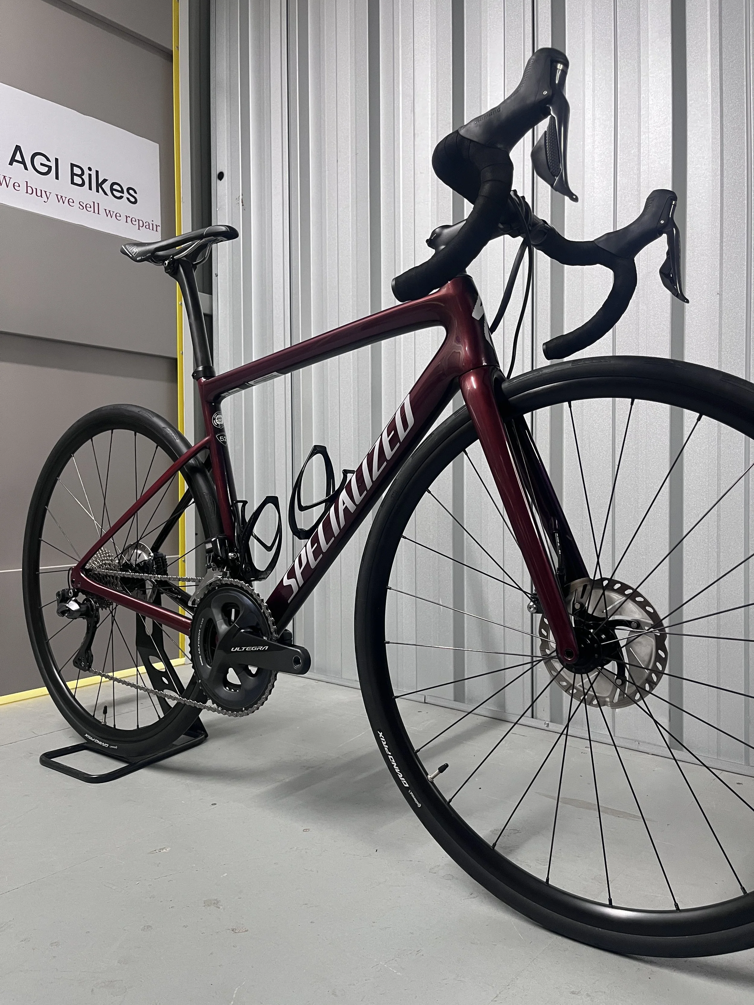 2020 Specialized Tarmac SL6 Disc Comp - Ultegra Di2 Full Carbon Road Bike