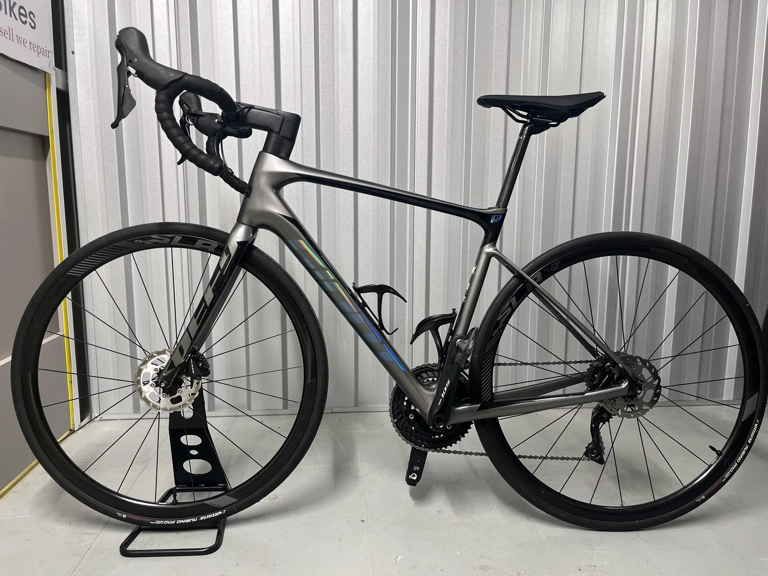 Giant Defy Advanced Pro 2 Full Carbon Road Bike