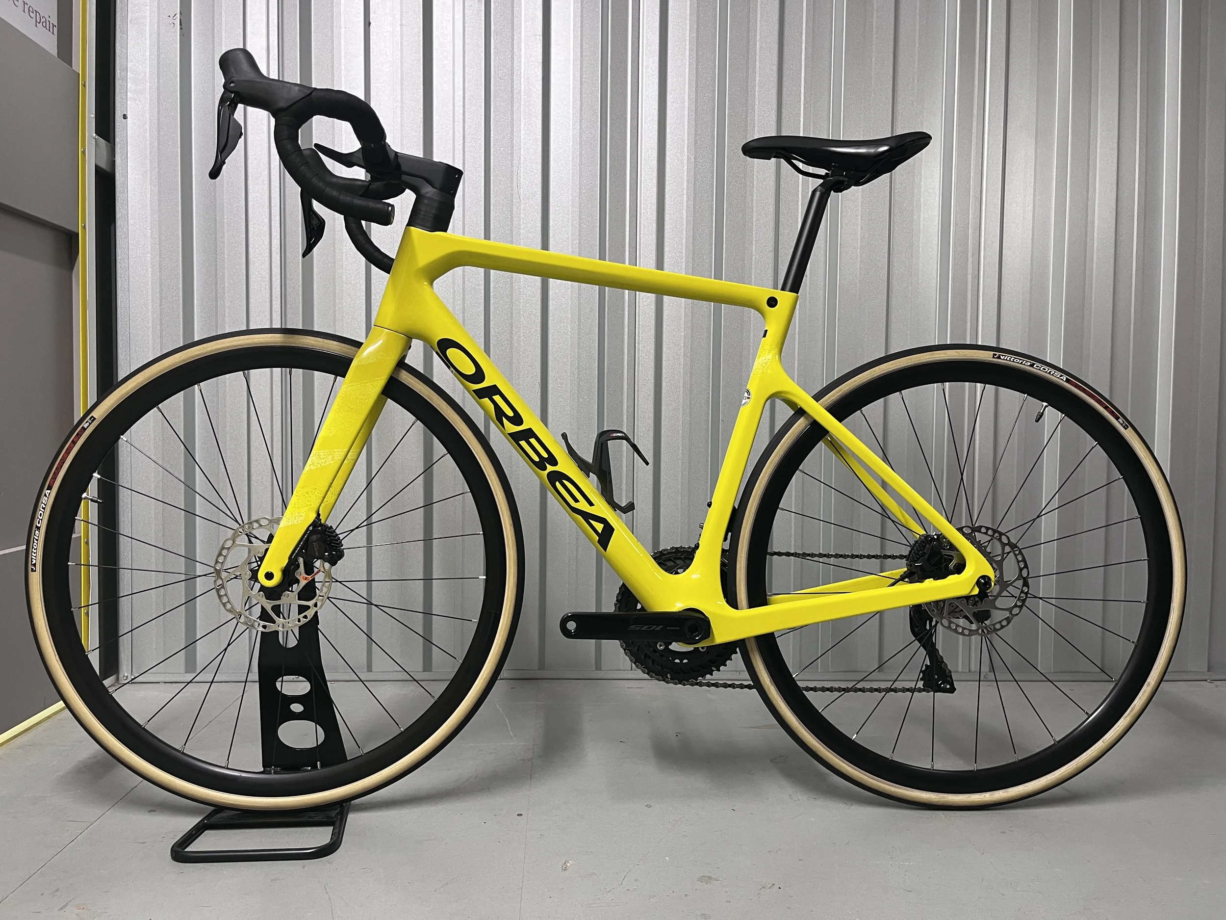 2022 Orbea ORCA M30i 105 Di2 Full Carbon Road Bike