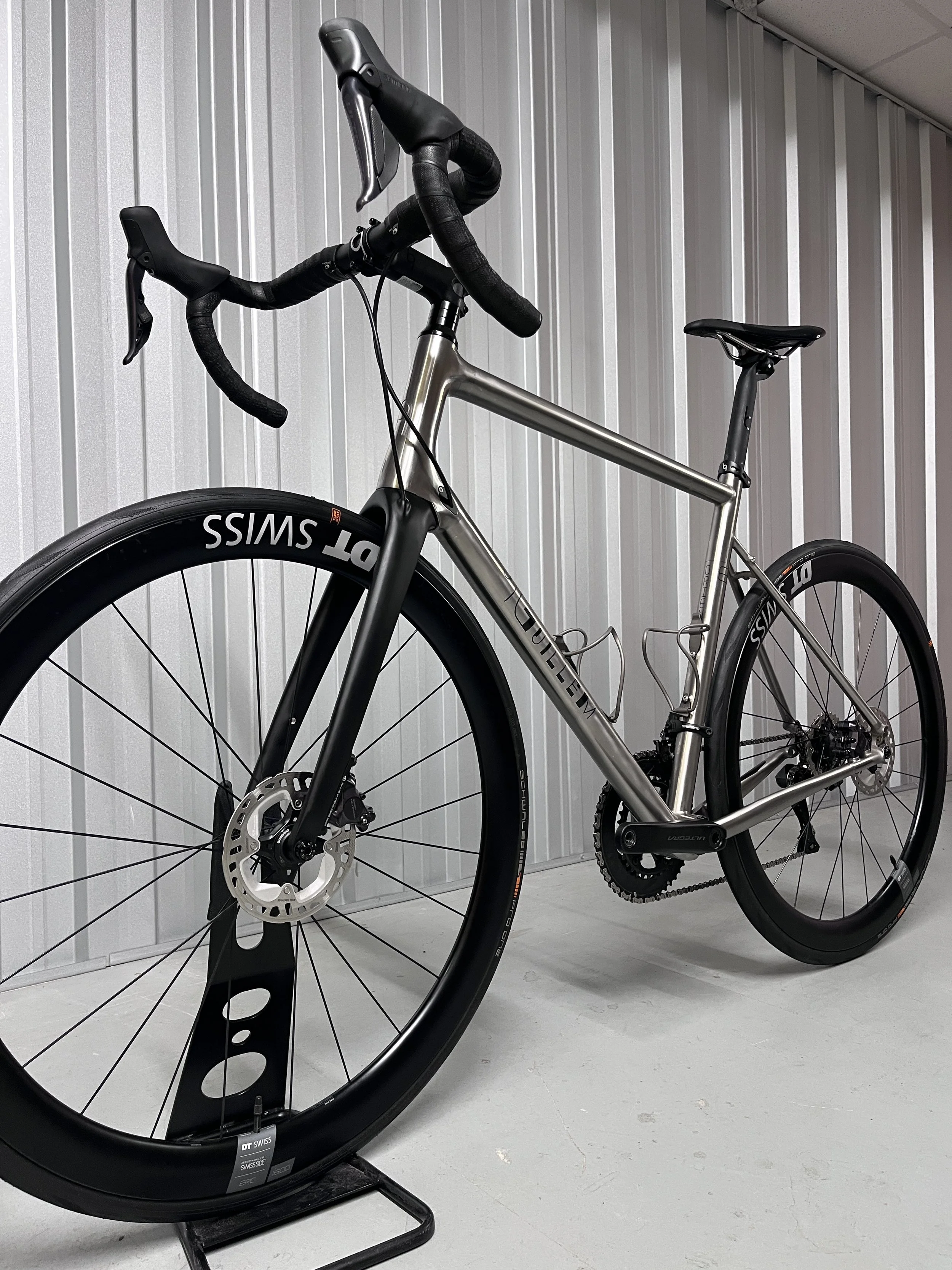 2024 J. Guillem Orient Ultegra Di2 Disc - Rapha RCC Titanium Road Bike