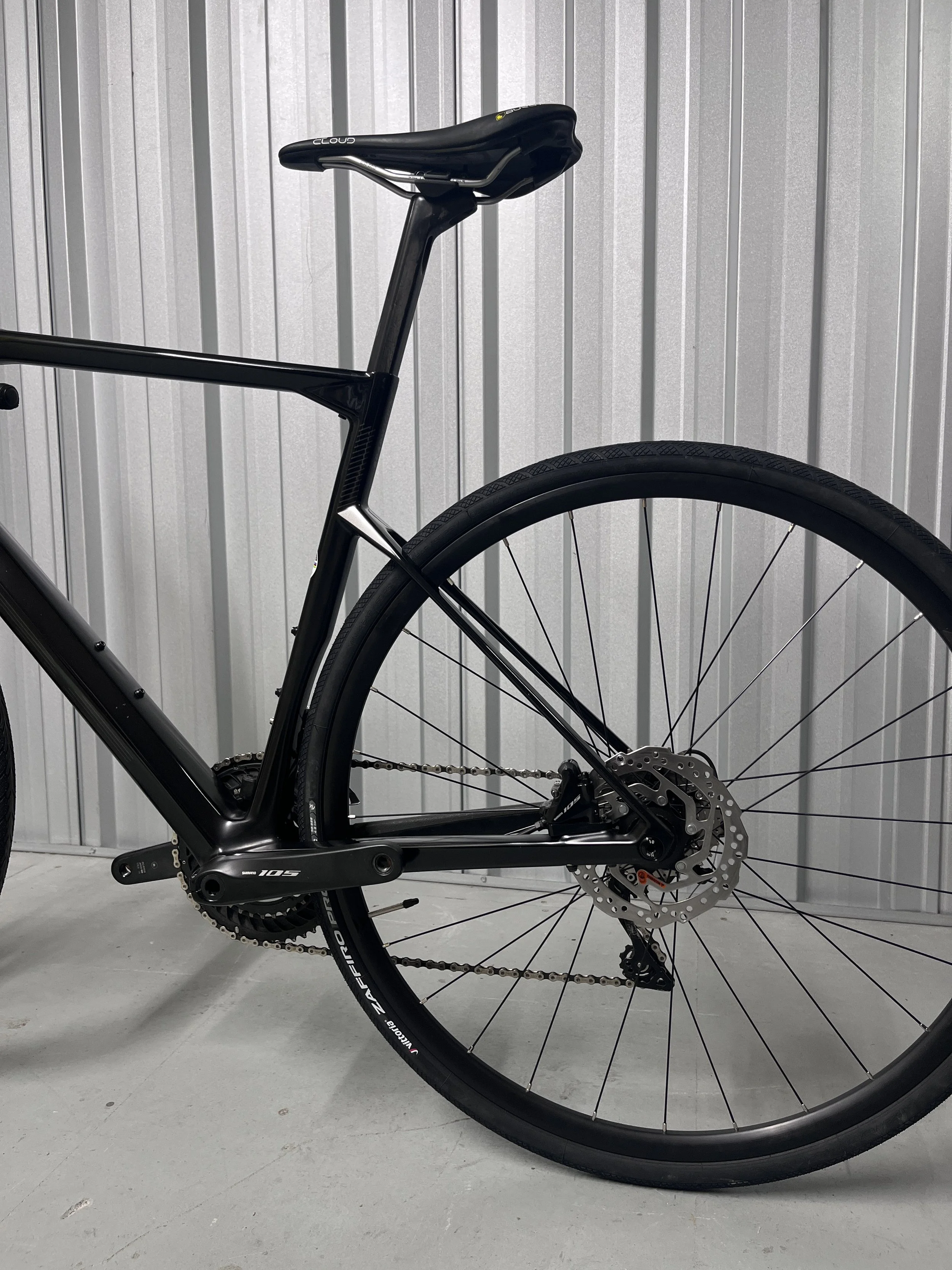 BMC Roadmachine Four Full Carbon Road Bike