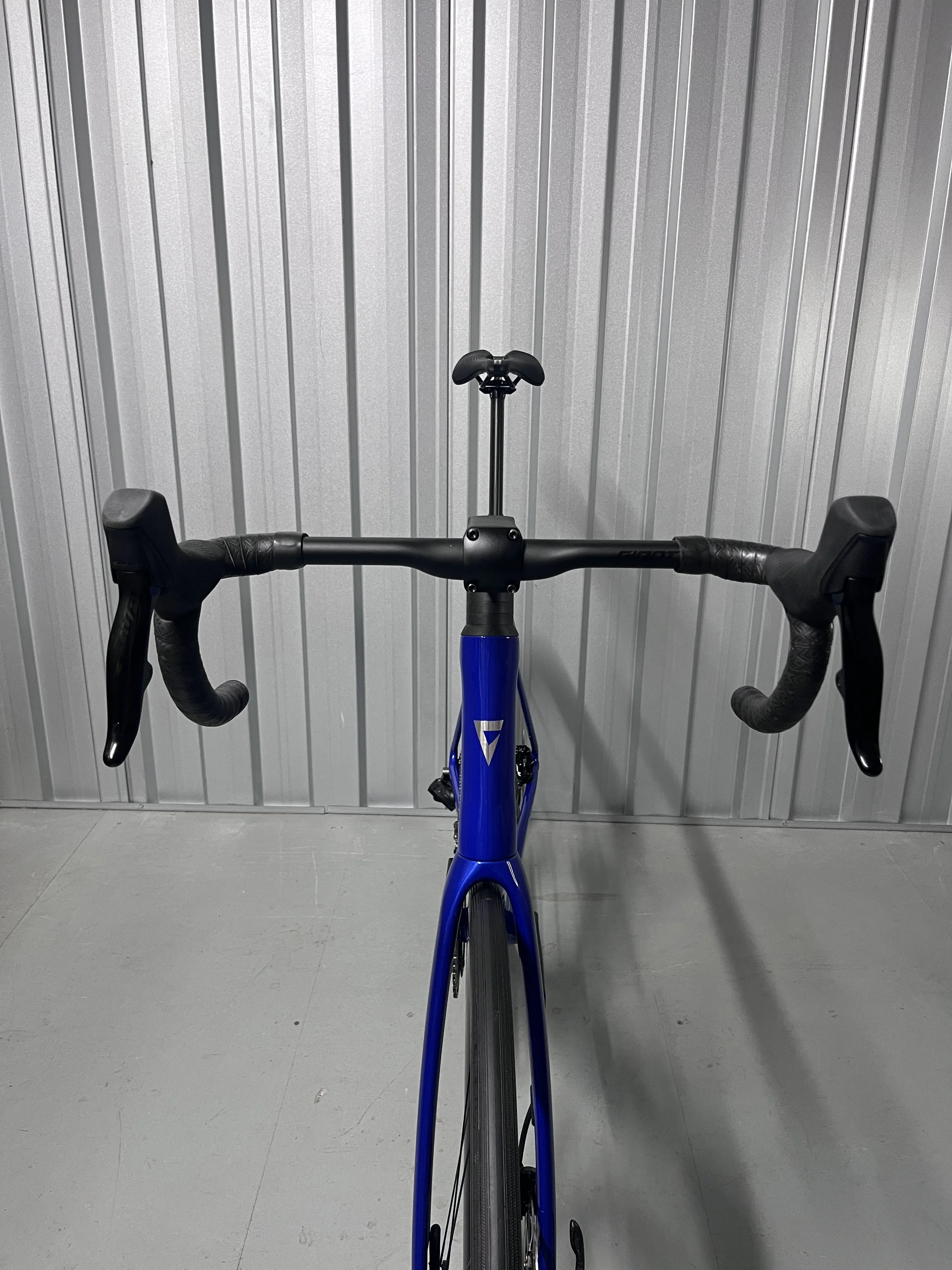 2024 Giant Propel Advanced 2 SRAM Rival AXS Full Carbon Road Bike