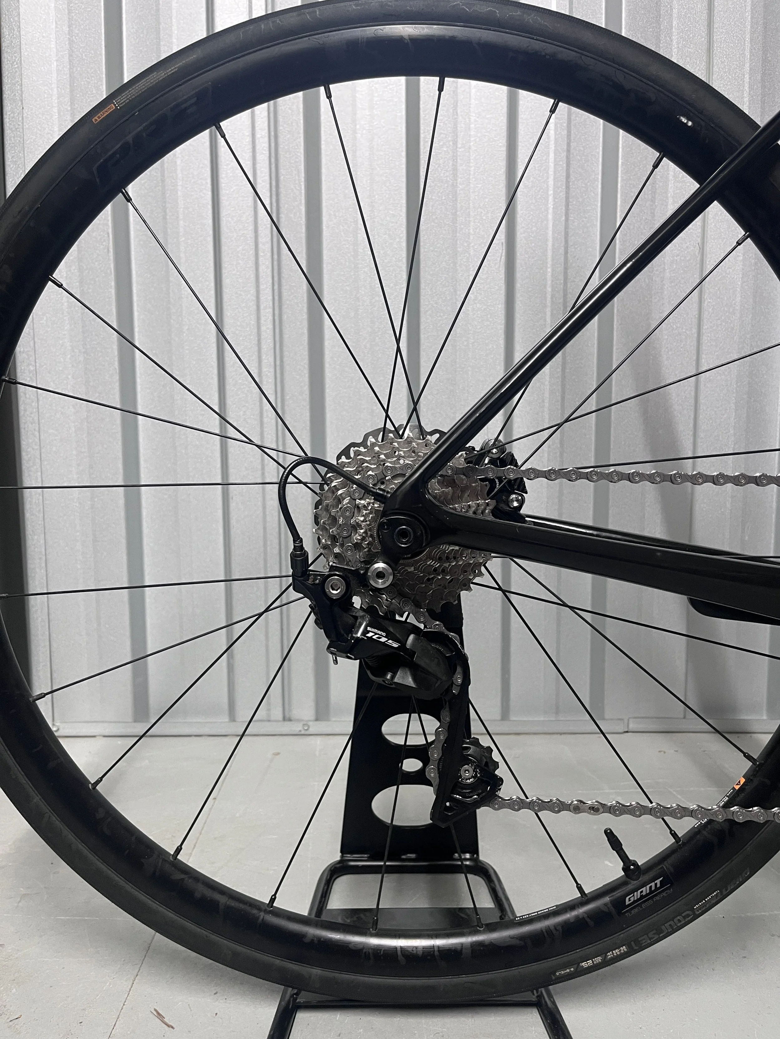 2022 Giant TCR Advanced 2 Full Carbon Road Bike