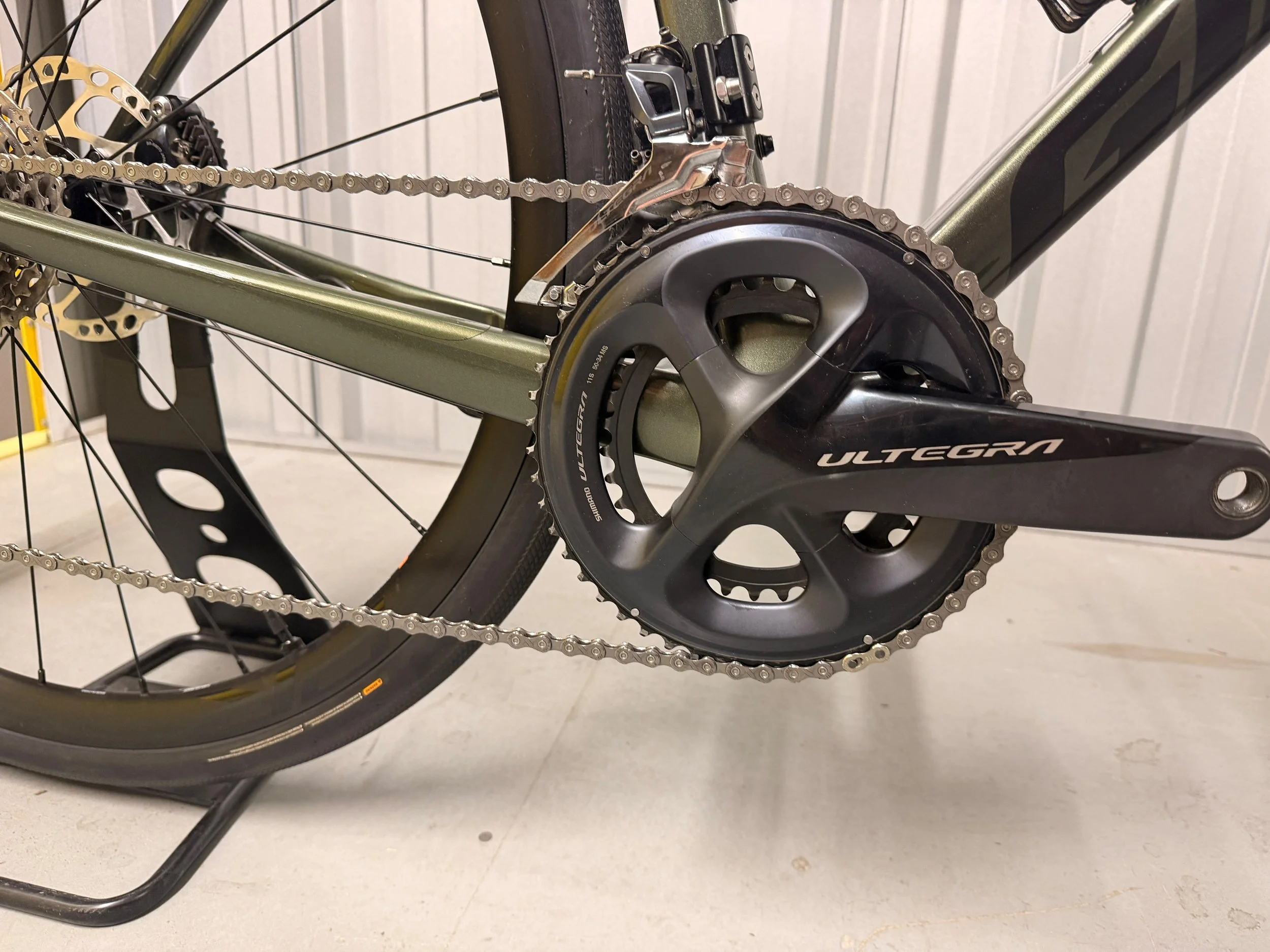 2021 Giant Defy Advanced 1 Full Carbon Road Bike