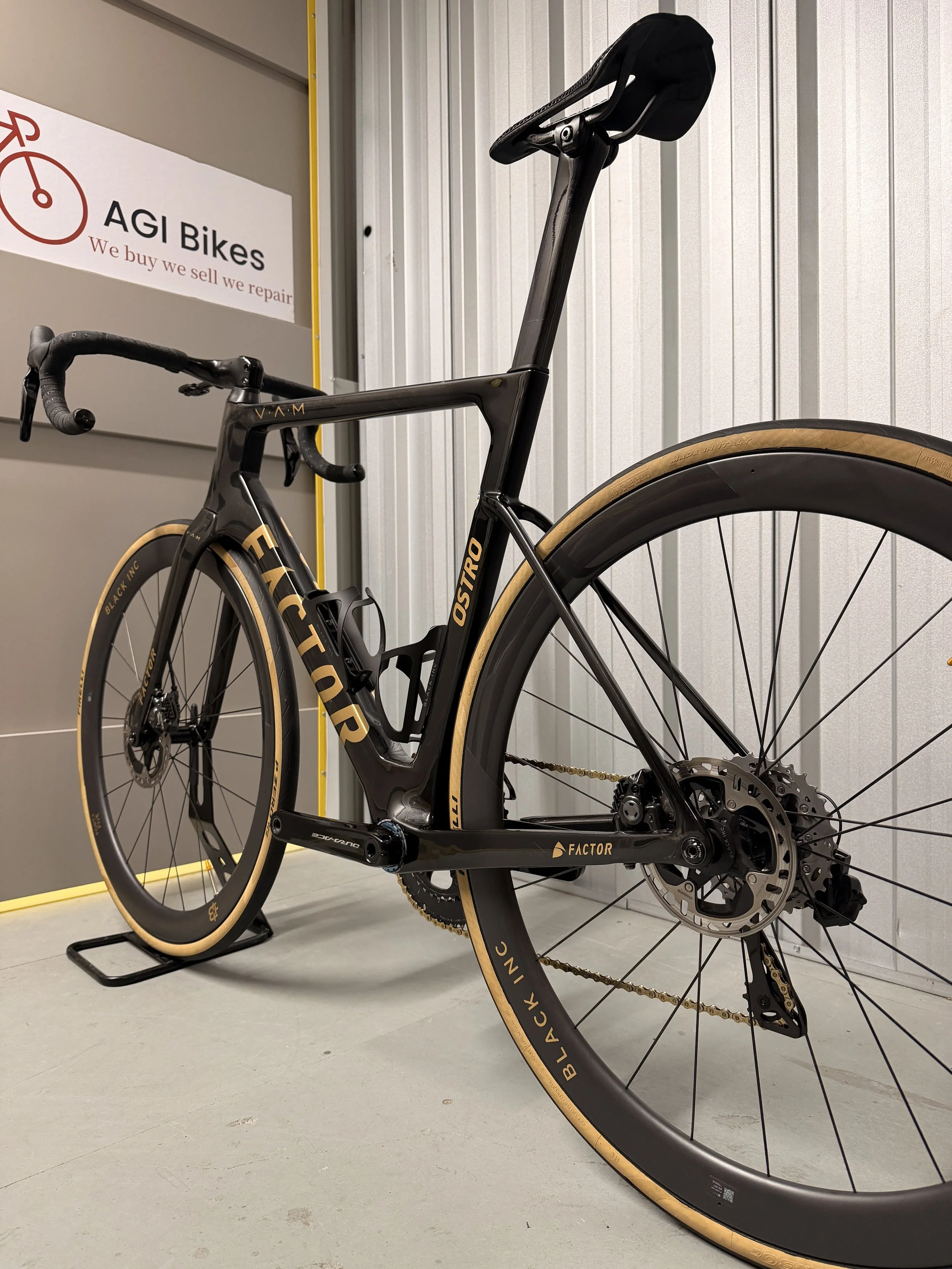 2023 Factor Ostro VAM Brushed Gold Limited Edition - Dura-Ace Di2 Full Carbon Road Bike