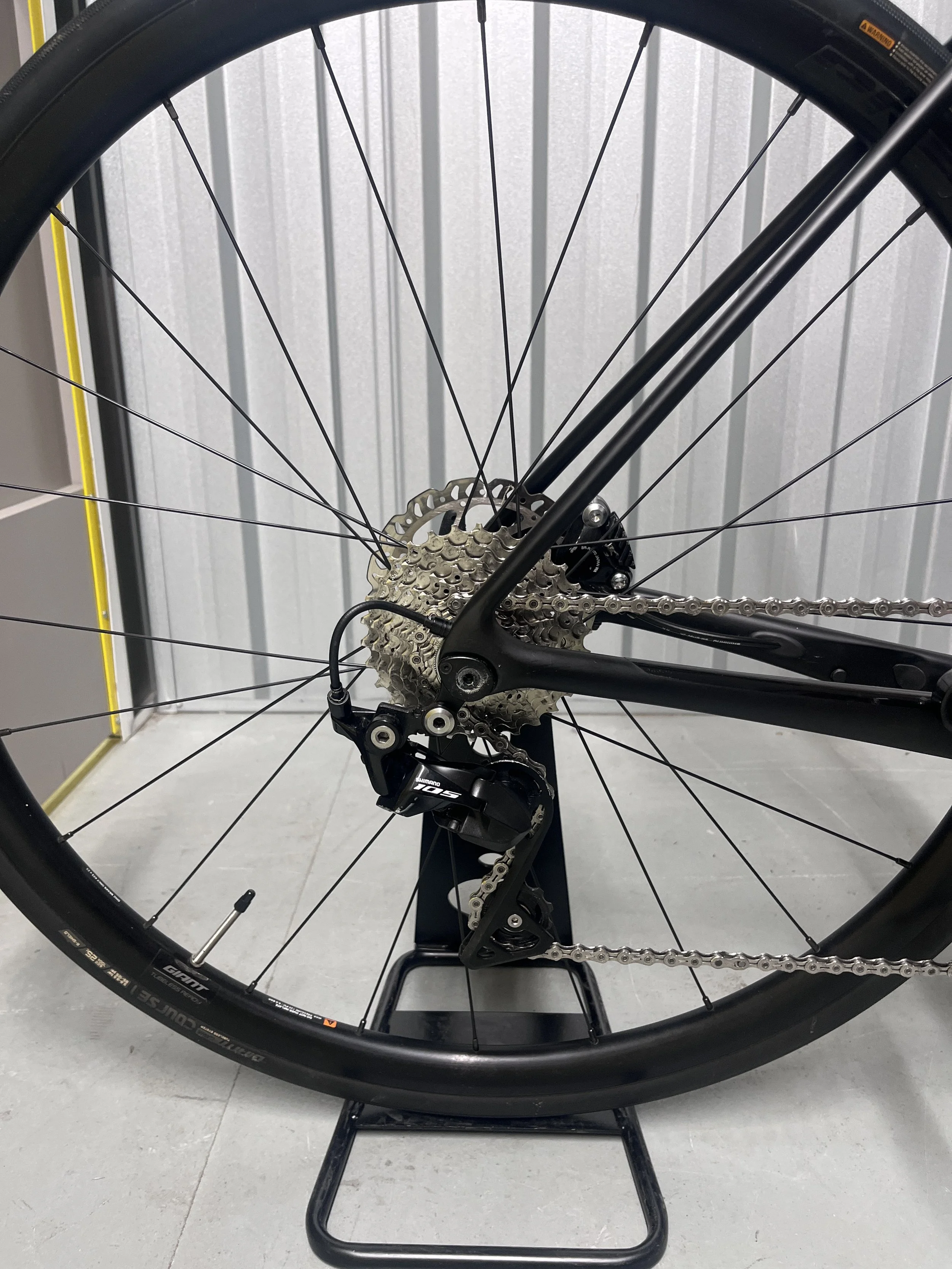 Giant TCR Advanced 2 Full Carbon Road Bike