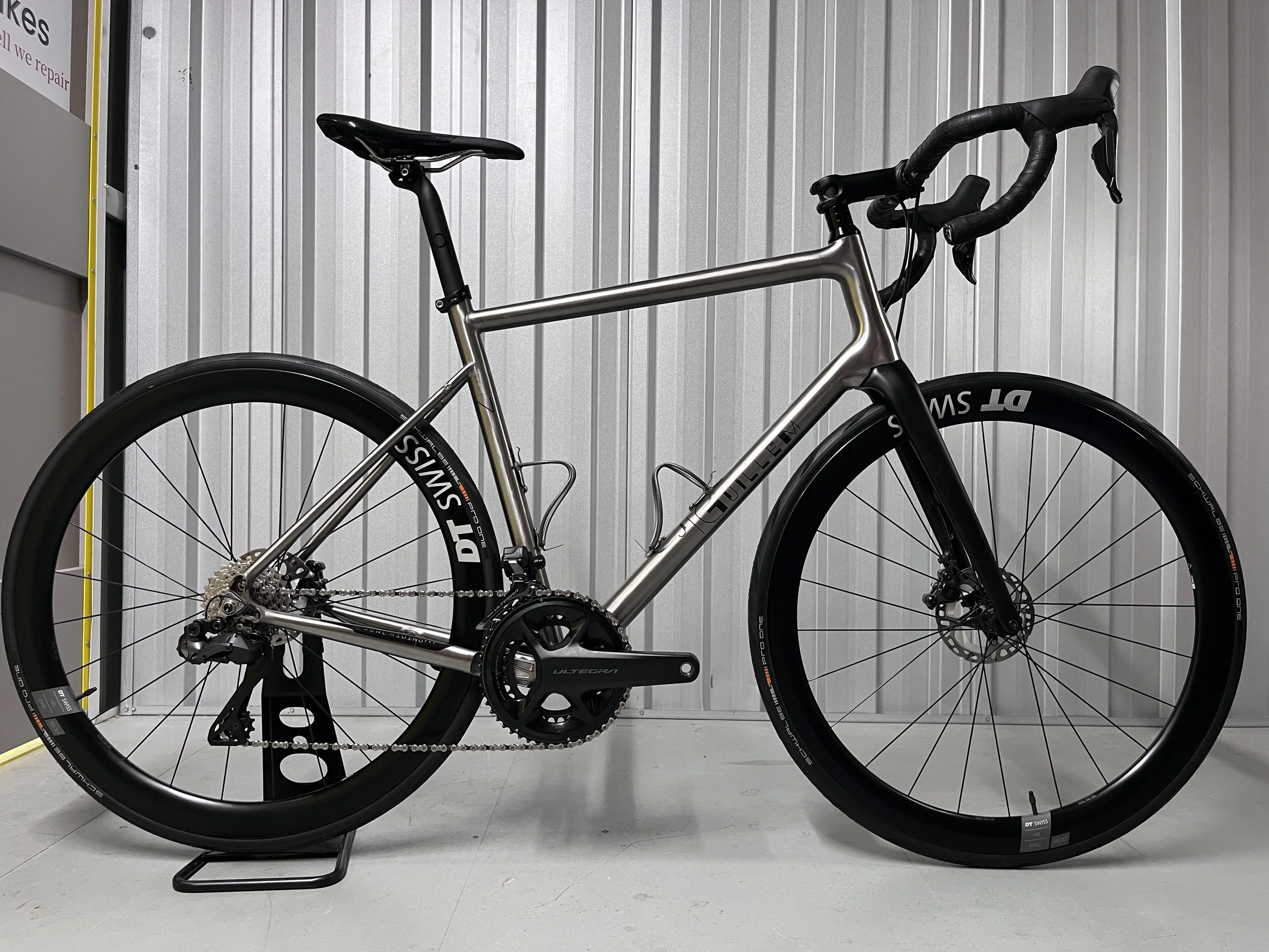 2024 J. Guillem Orient Ultegra Di2 Disc - Rapha RCC Titanium Road Bike