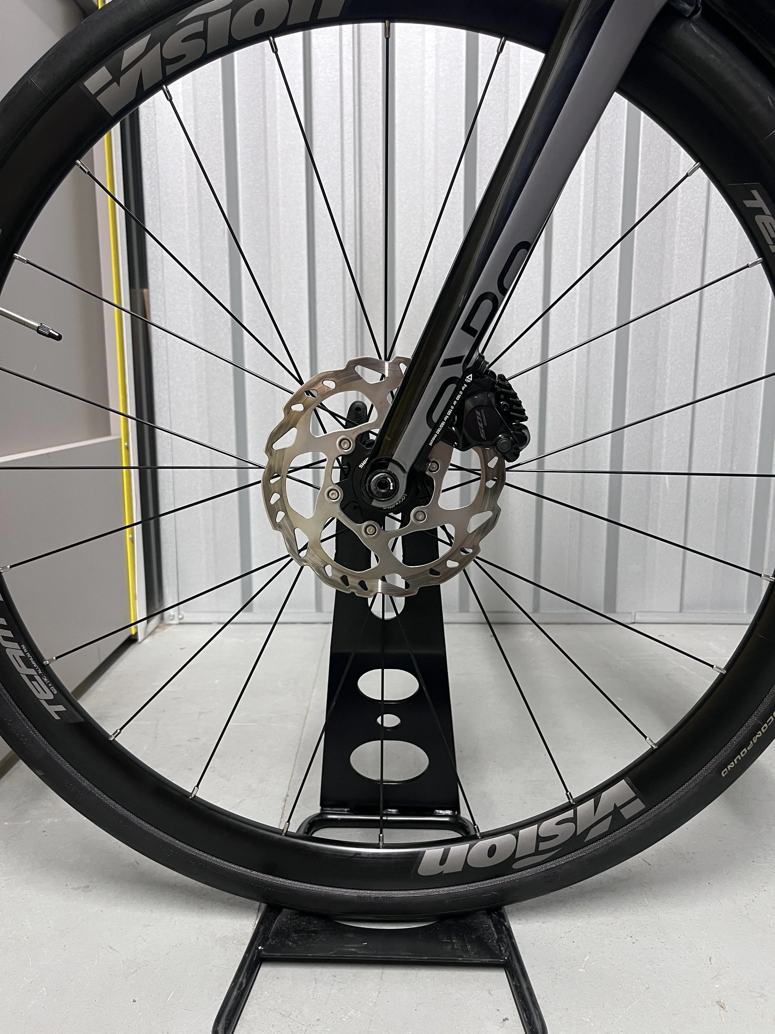 2025 Orro Venturi Evo 105 Team 30 Full Carbon Road Bike