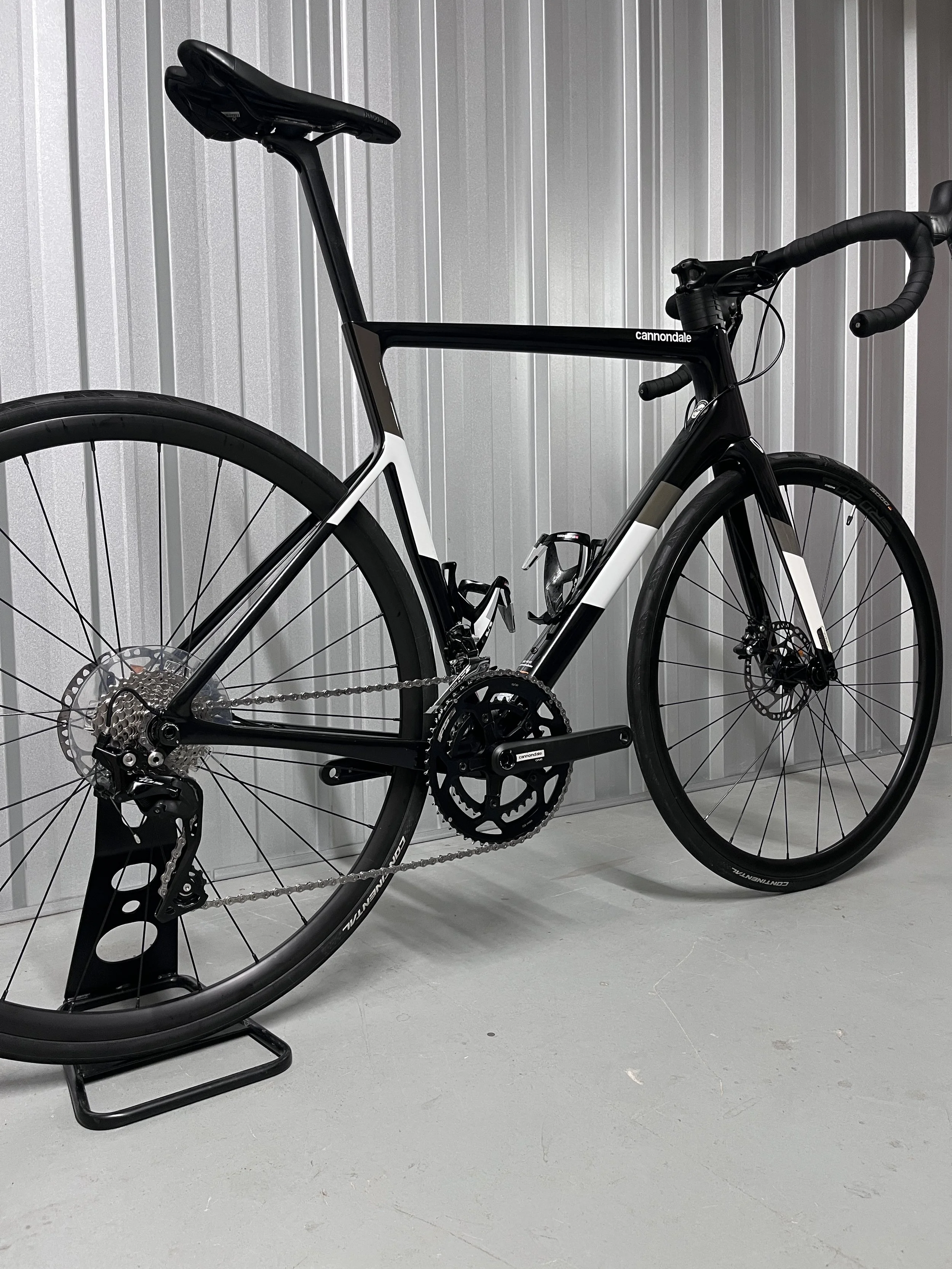 2022 Cannondale Supersix Evo Disc Full Carbon Road Bike