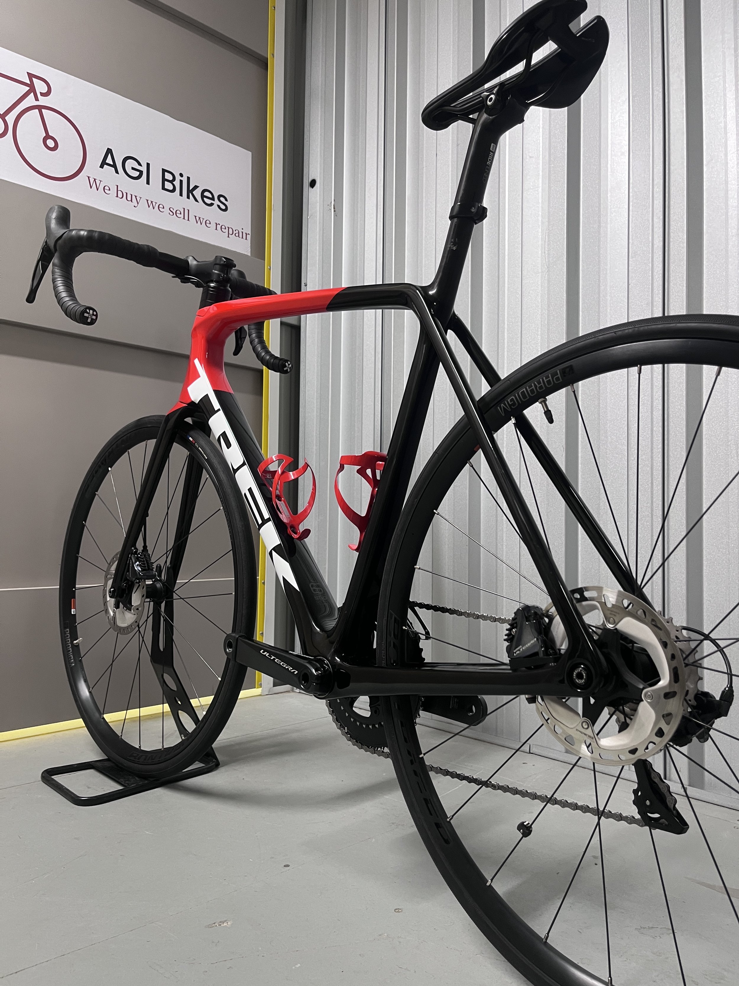 2022 Trek Emonda SL6 Disc Full Carbon Road Bike