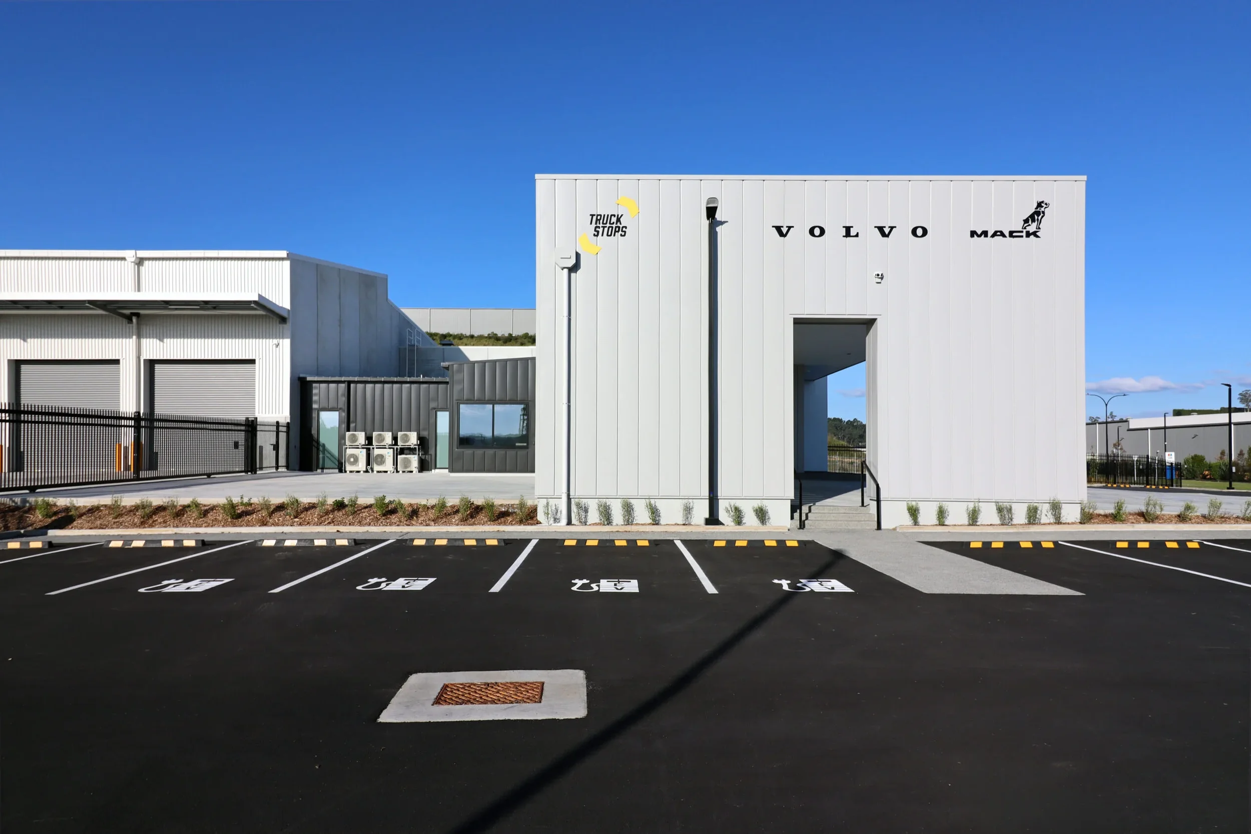iLine-Construction-Industrial-Truckstops-Tauriko-22-scaled.webp