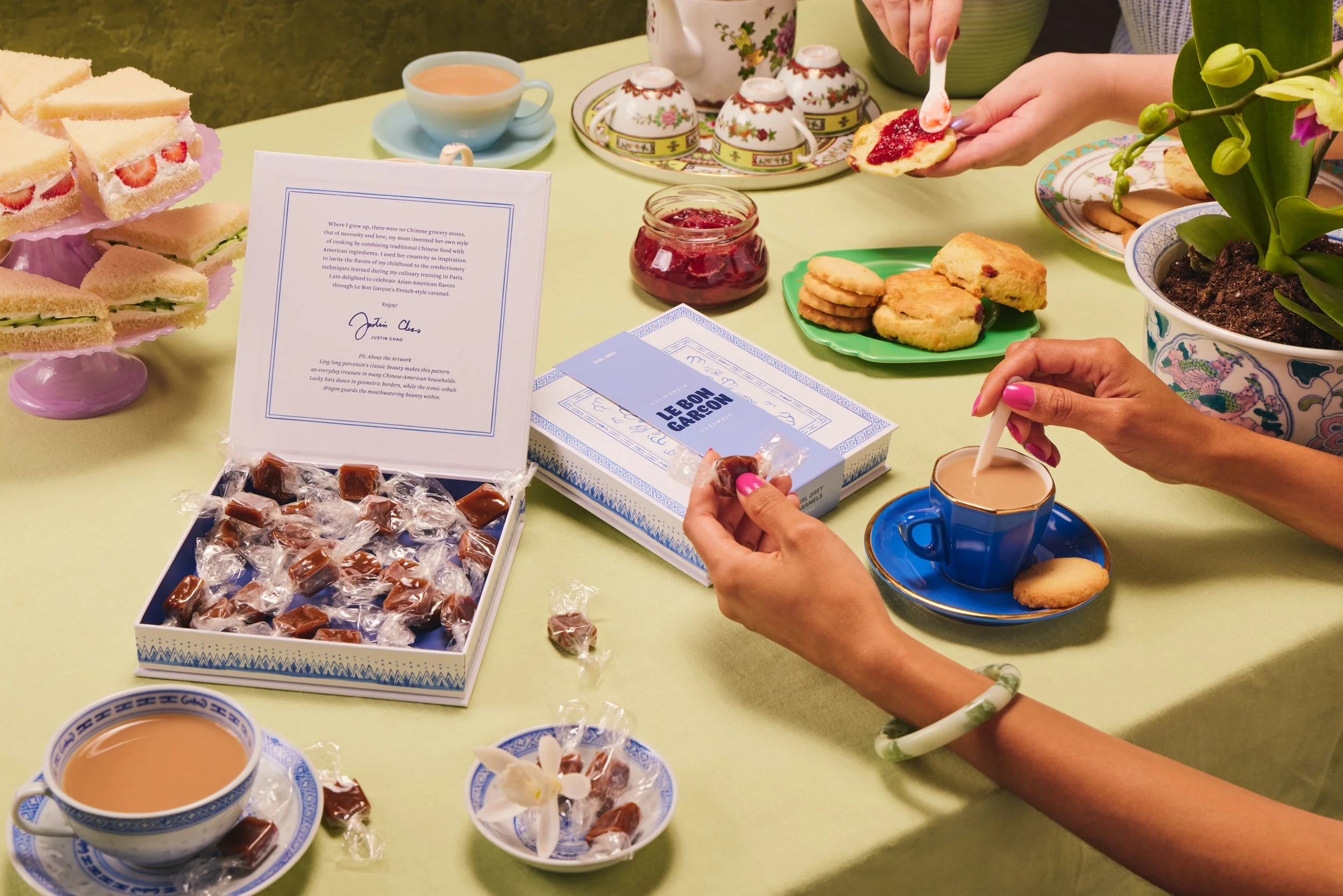 1122_LeBonGarcon070326_Lifestyle_EarlyGreyTeaParty.jpg