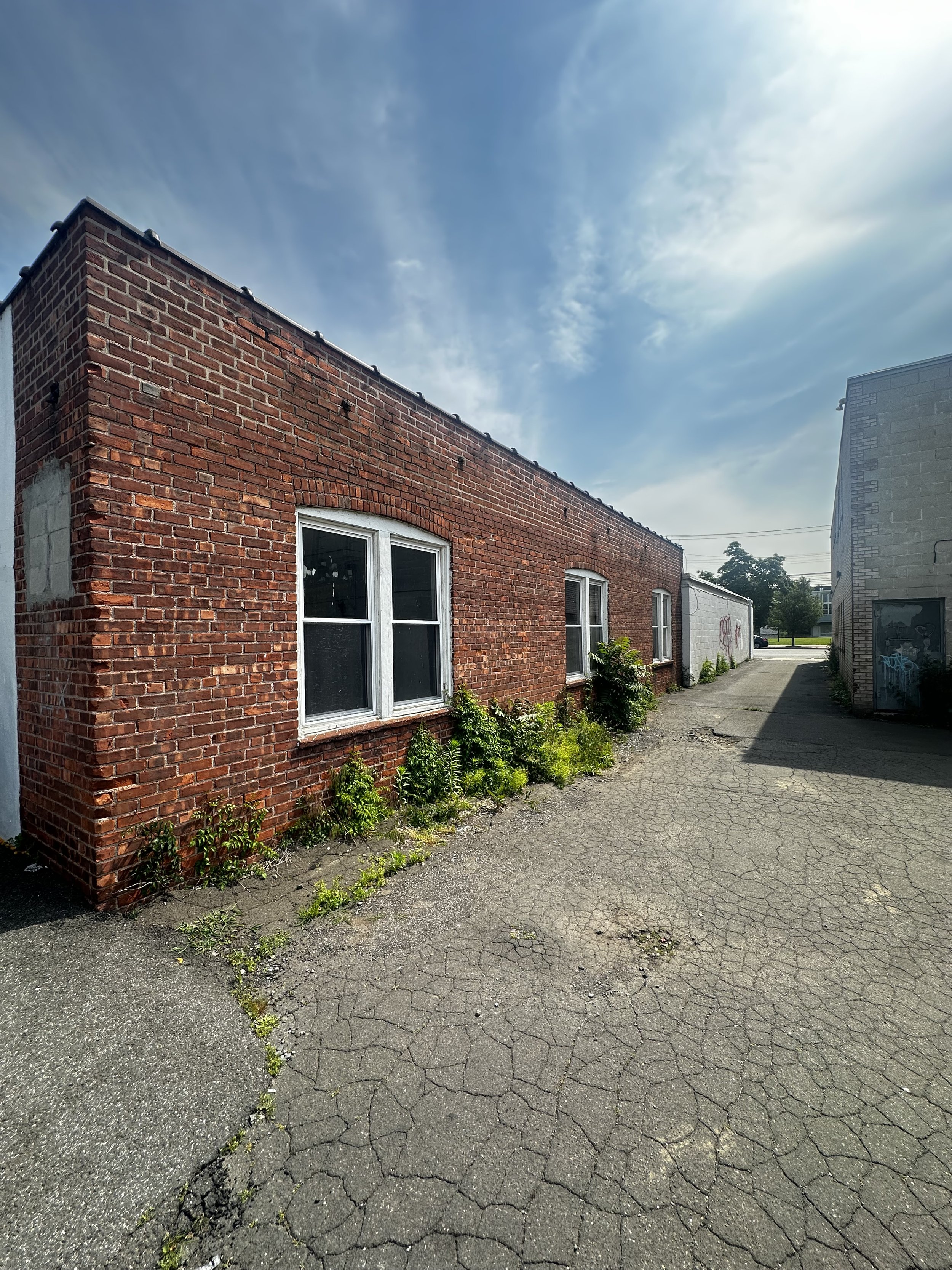960 Dixwell Back facing Dixwell.jpg
