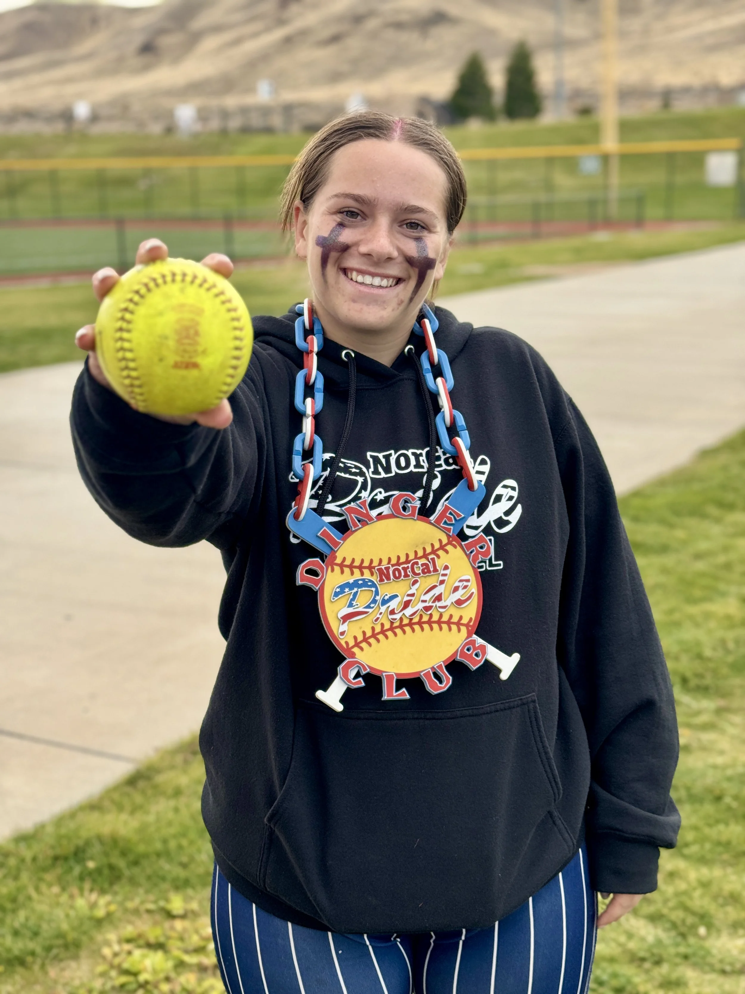 #56 Carlee Hanes (18U)