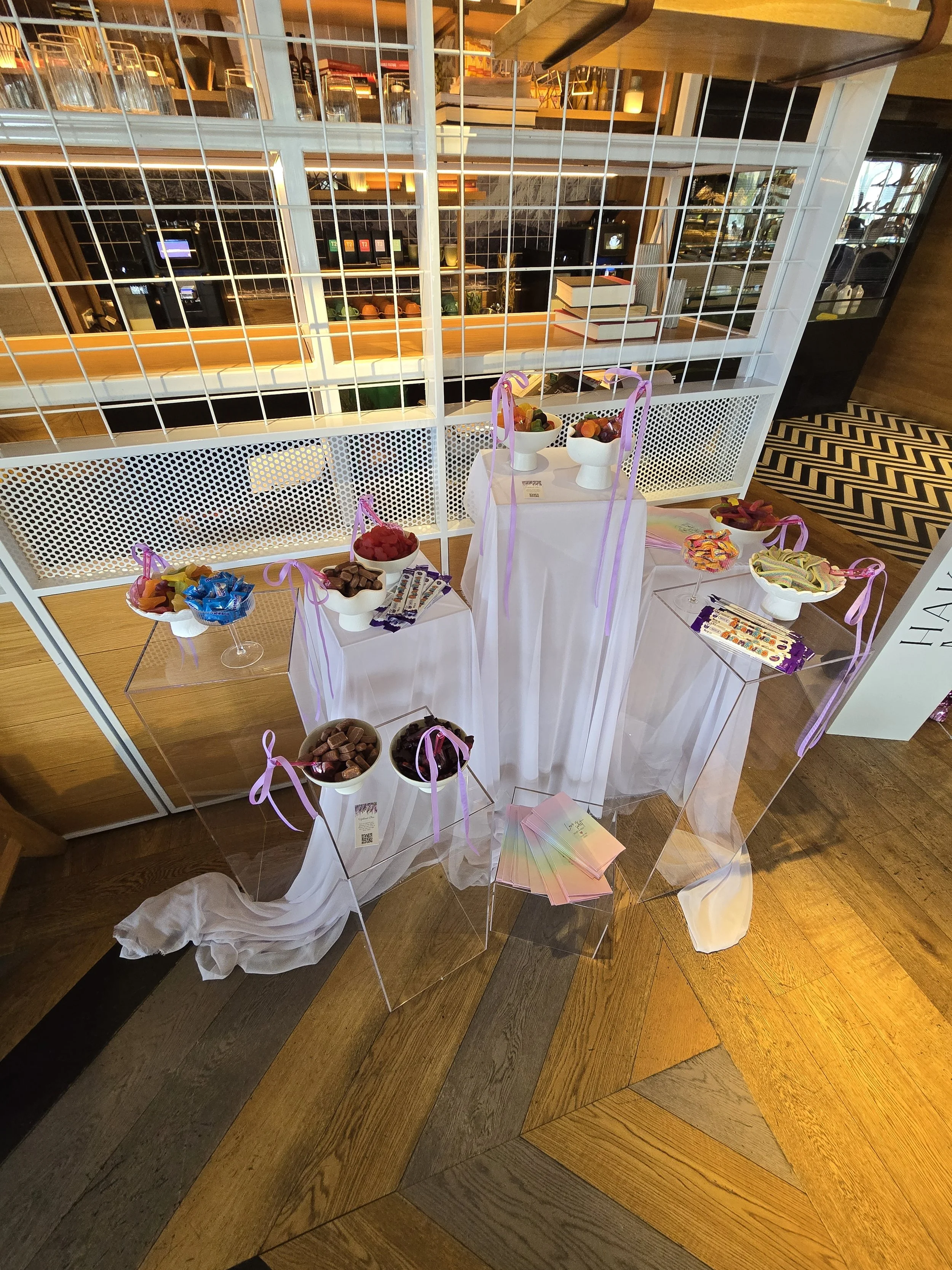 Lolly Bar