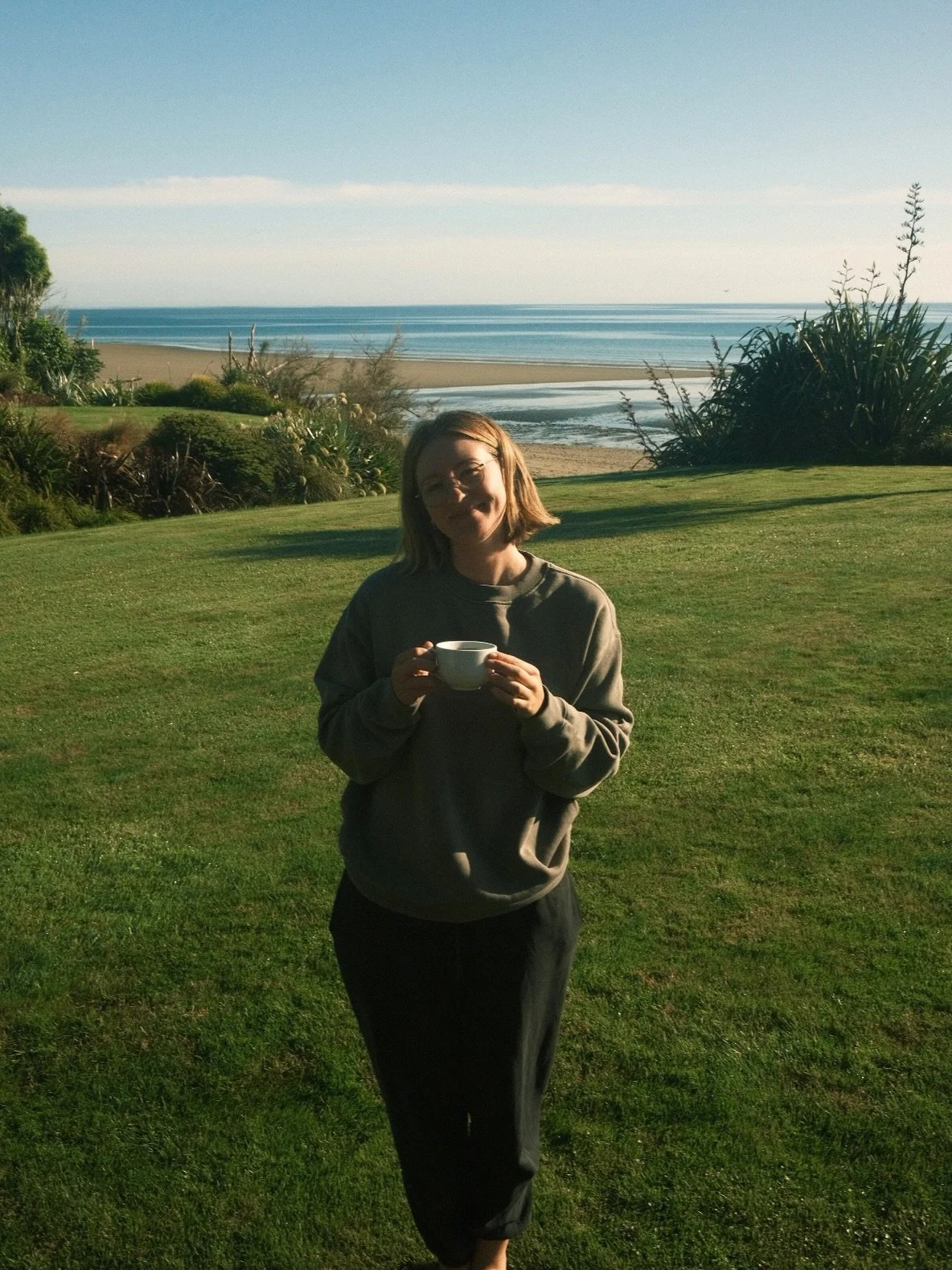 Highlighting one of my favorite stays in New Zealand ✨ Adrift at Golden Bay was truly unforgettable. From waking up to a basket of fresh breakfast goodies each morning to soaking in sweeping ocean views, every detail was perfect.

We spent our days p