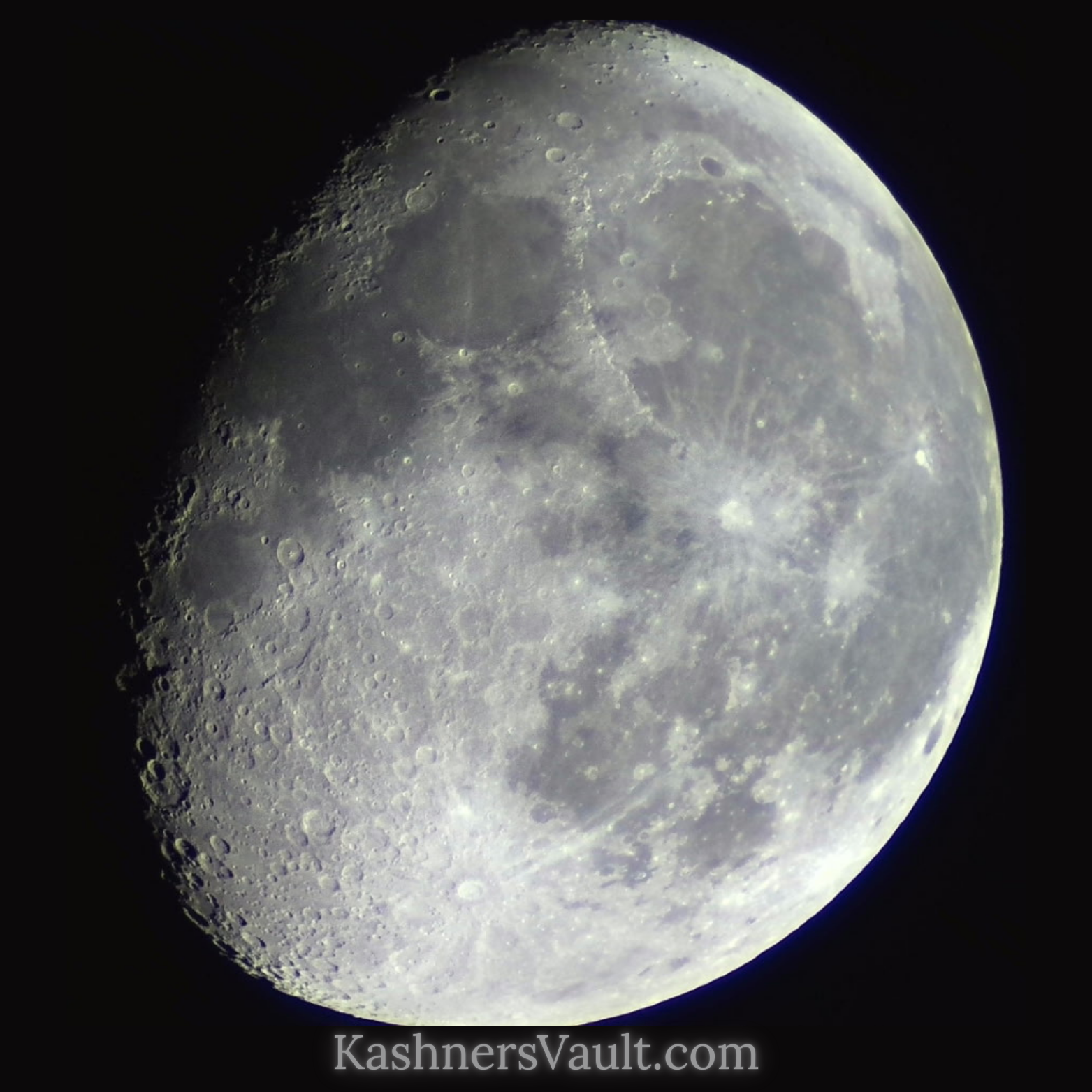 Photos By Adam Kashner 01.07.2026 3:33:39 AM
Moon at 15 °03' Leo - Magha Nakshatra