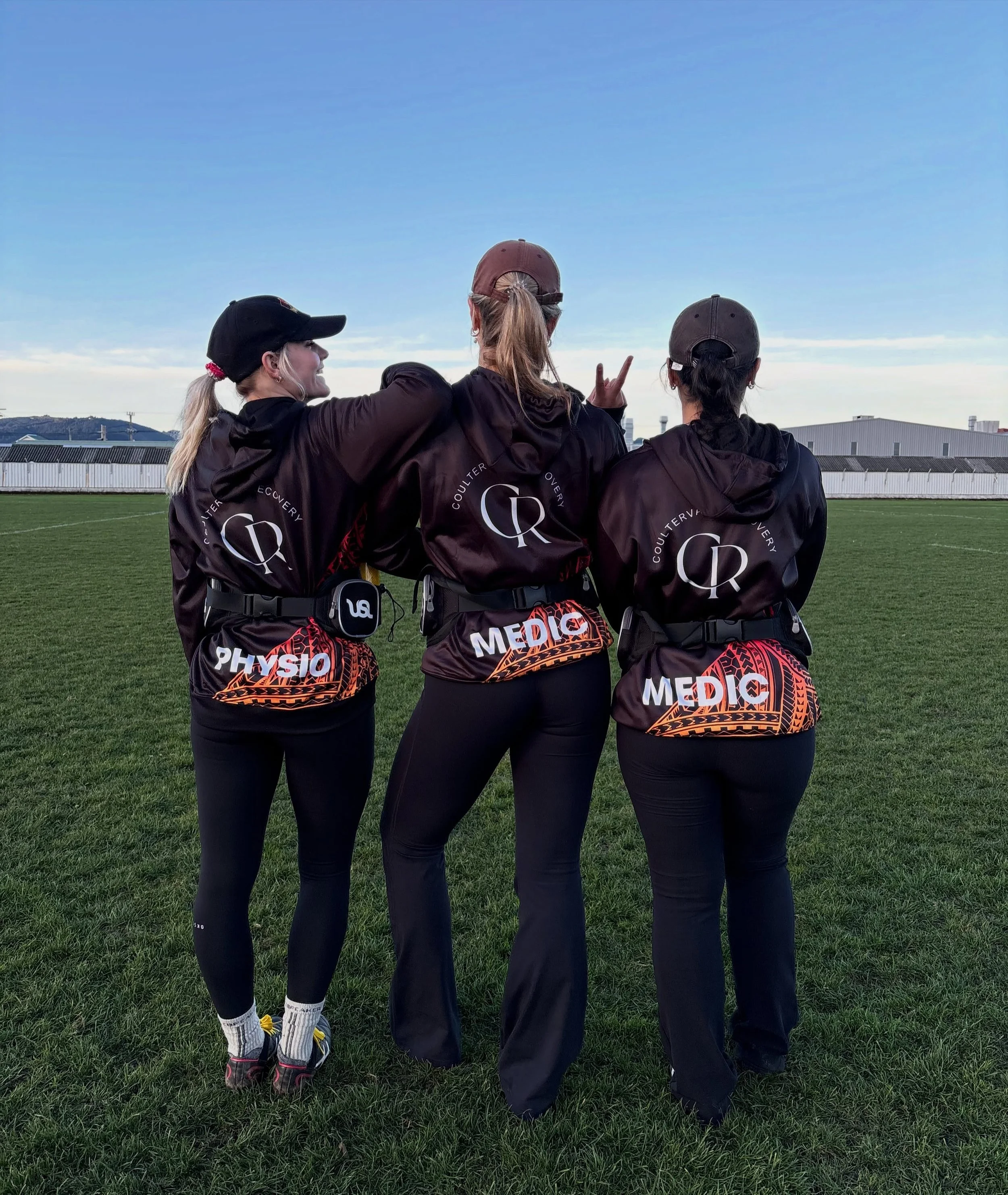 Fresh kit, same commitment to player safety 🚑

A few of our volunteer medics putting their new gear to work during the @zingari_richmond vs @srfcdunedin clash last week.

A massive thank you to all of our medics and volunteers who dedicate their tim
