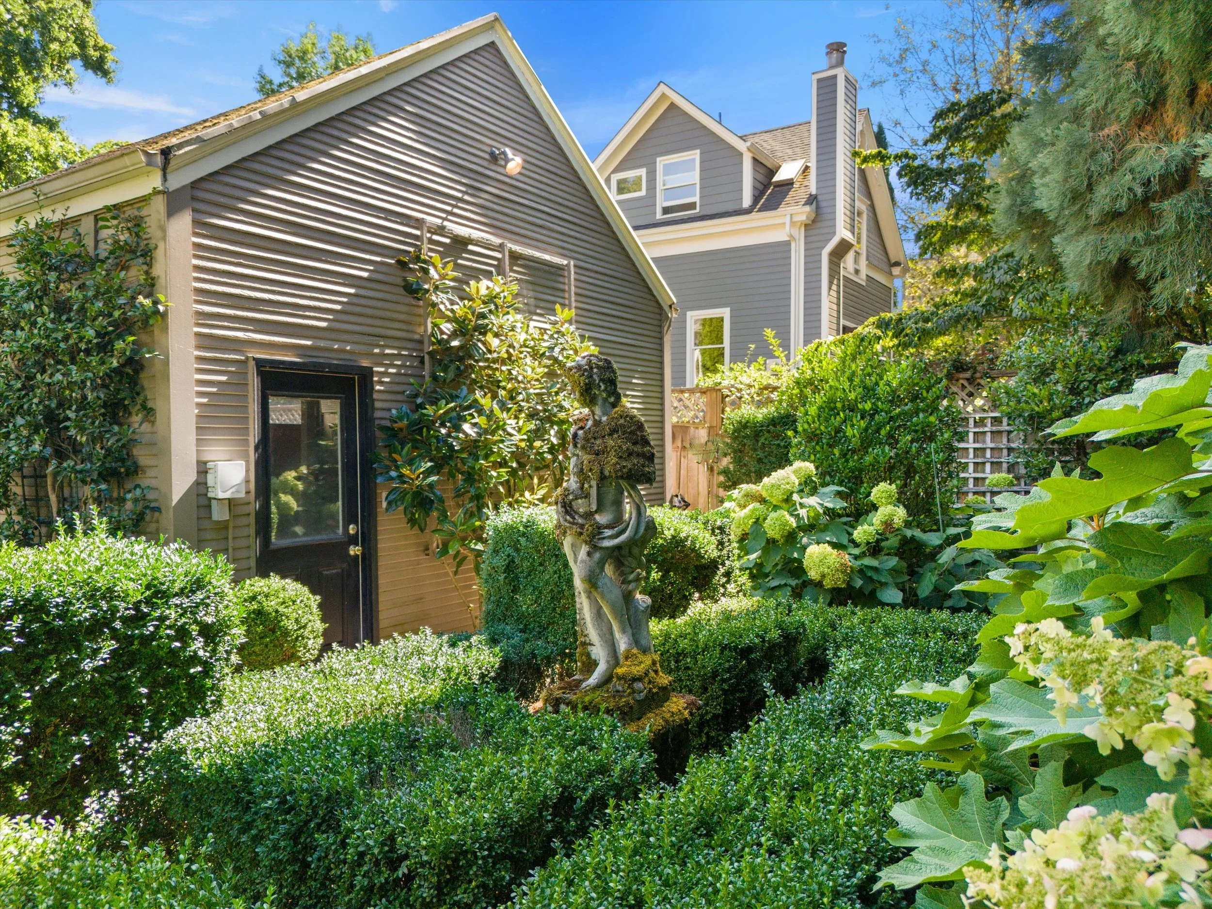 Garden – Chariot | Portland