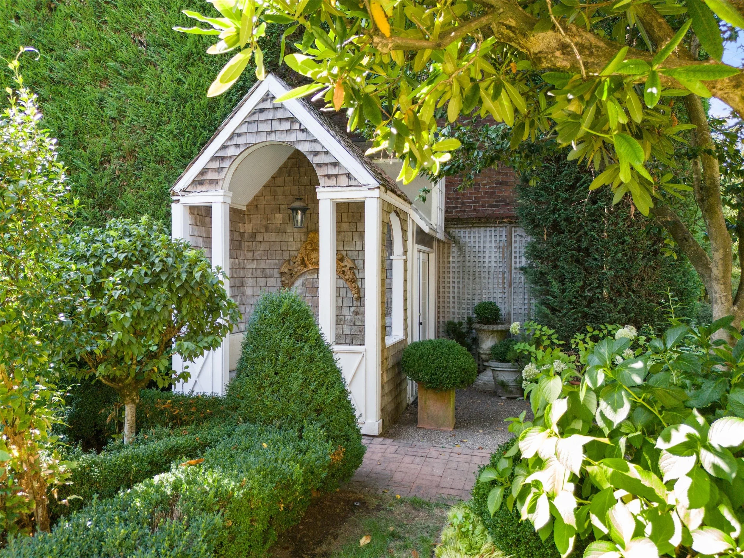 Garden gazebo – Chariot | Portland
