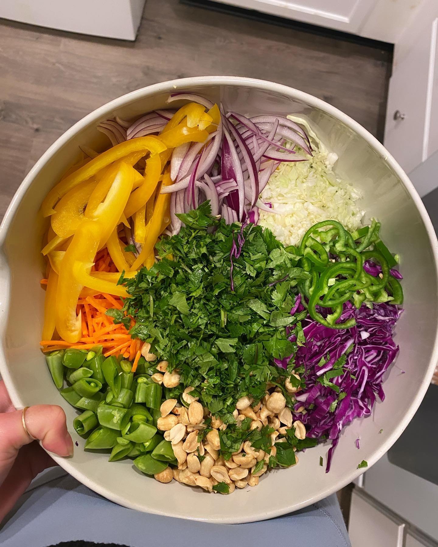 Yummmmmyyyy Thai salad 😍😍 pairs perfectly as a side with chicken, fish, or tofu; or even on its own! Full of fiber and color and deliciousness, highly recommend.

Got the recipe here:
https://theviewfromgreatisland.com/thai-salad/