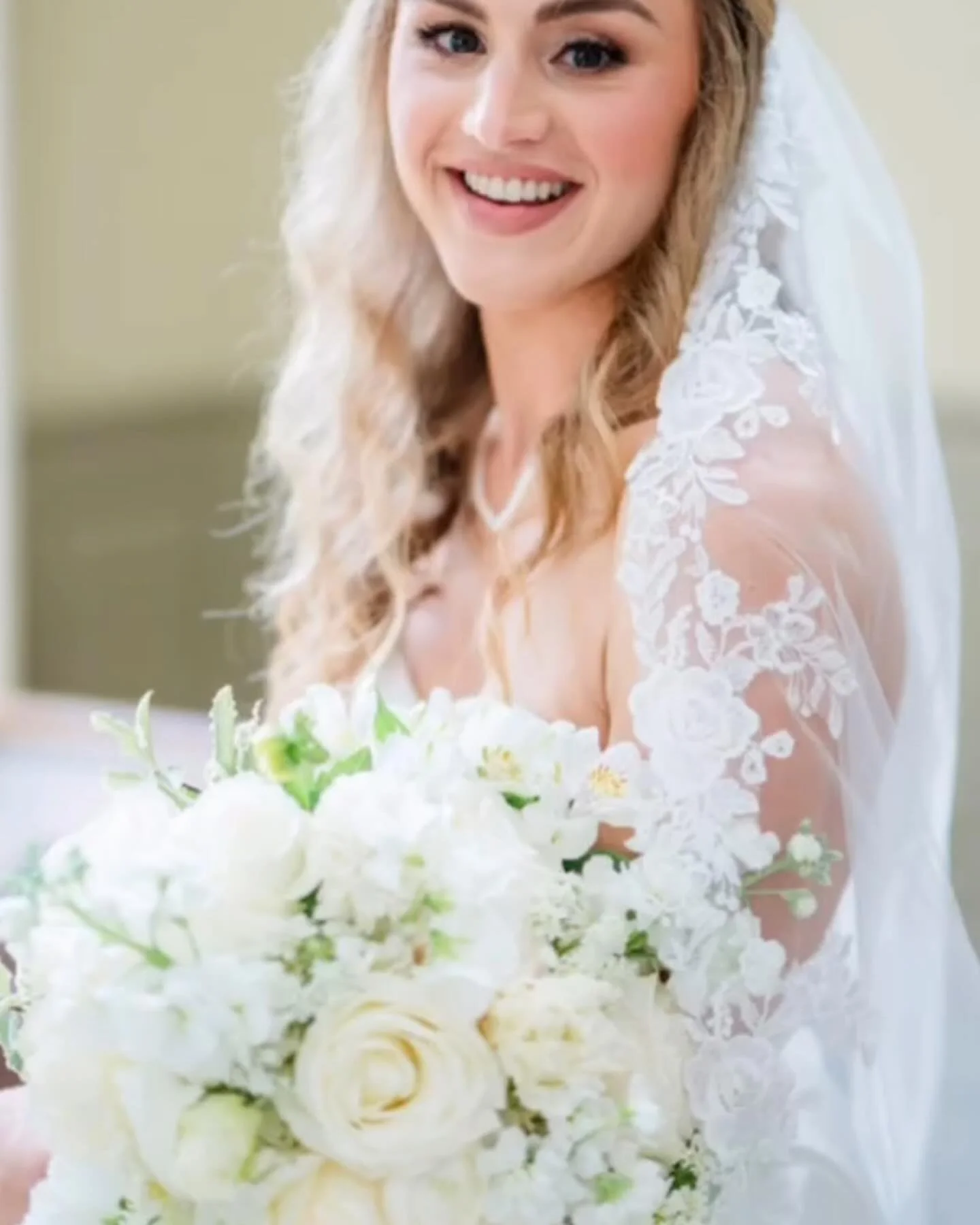 Thinking about bouquets! Starting to plan for homecoming dances and reflecting on some faves!  #flowers #bouquets #schooldance #weddings #bridalbouquets #homecoming #homecomingbouquets #backtoschool # endofsummer#sususpetals