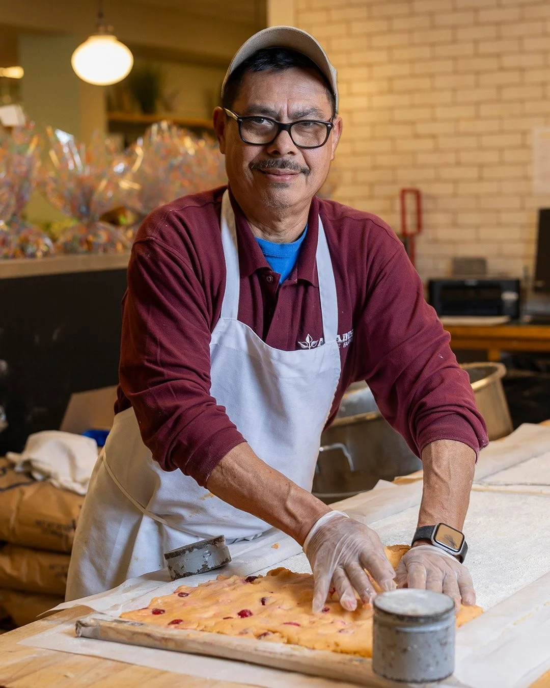 Fresh-baked starts here. 👨&zwj;🍳 Mondays hit different in our Bakery Department 💚 come visit us today!