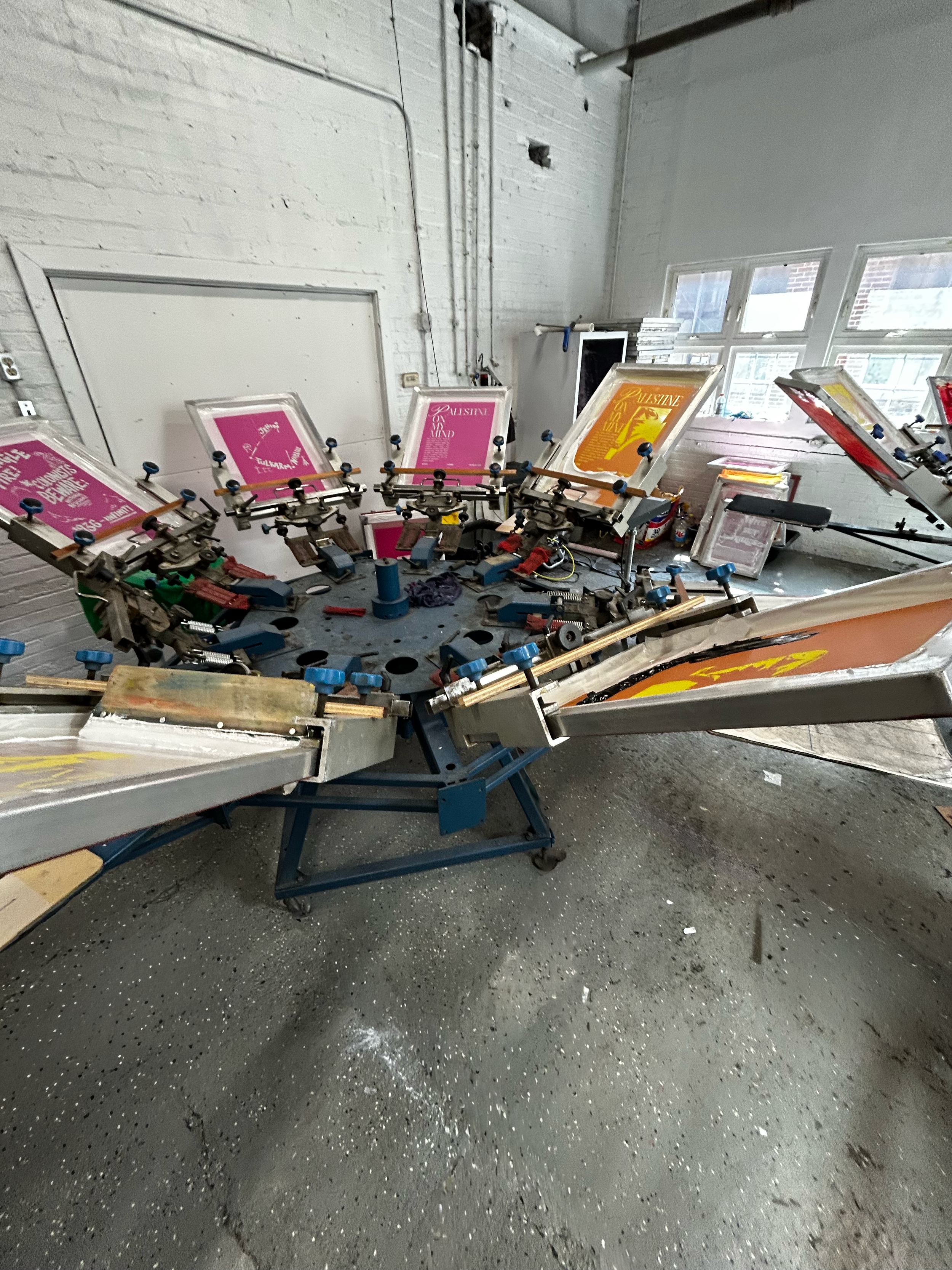 screenprinting press