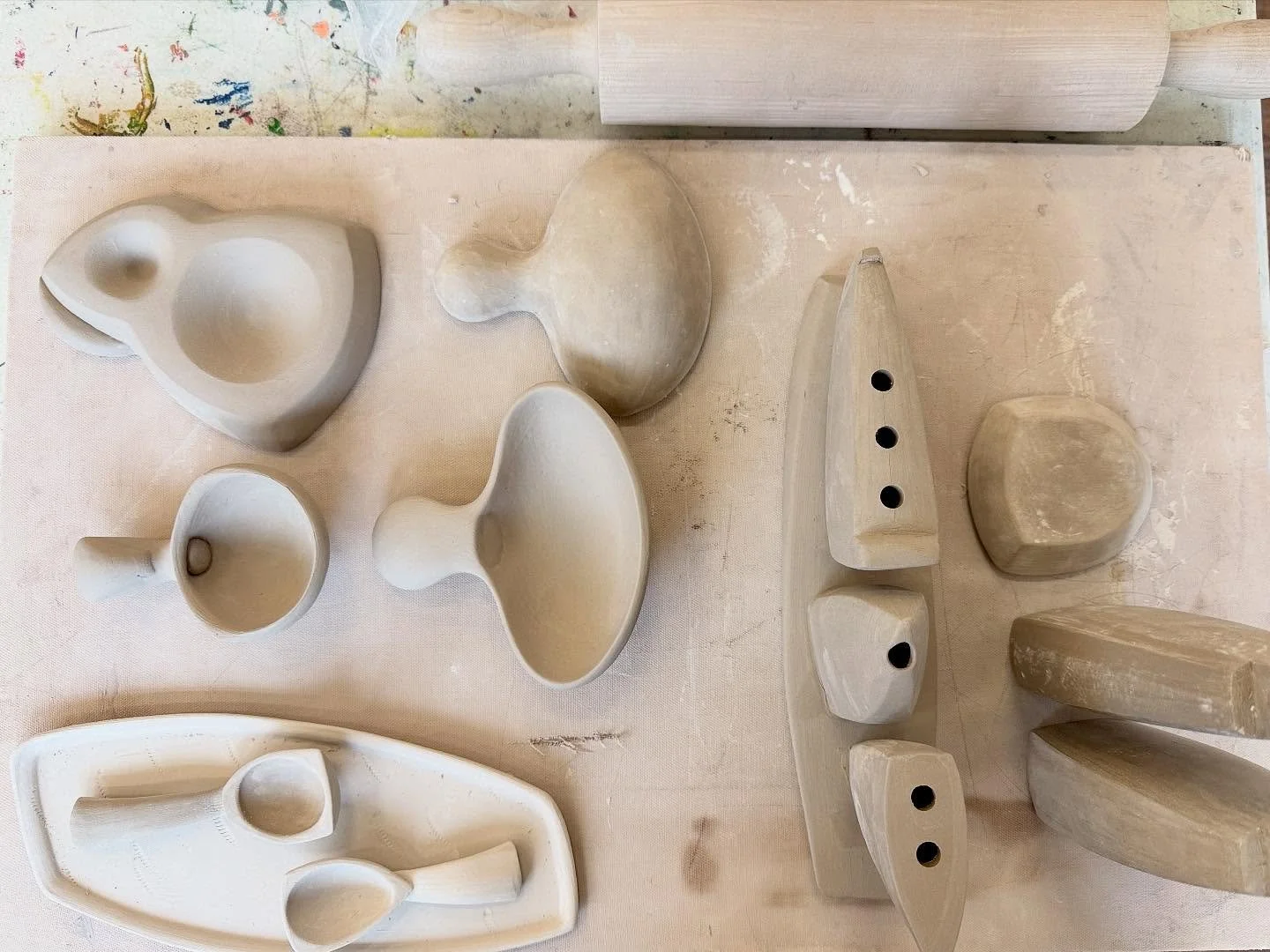 A few clay projects from Day-2 of the ceramics workshop. We&rsquo;re enjoying our time @sweetwaterartcenter 🤩