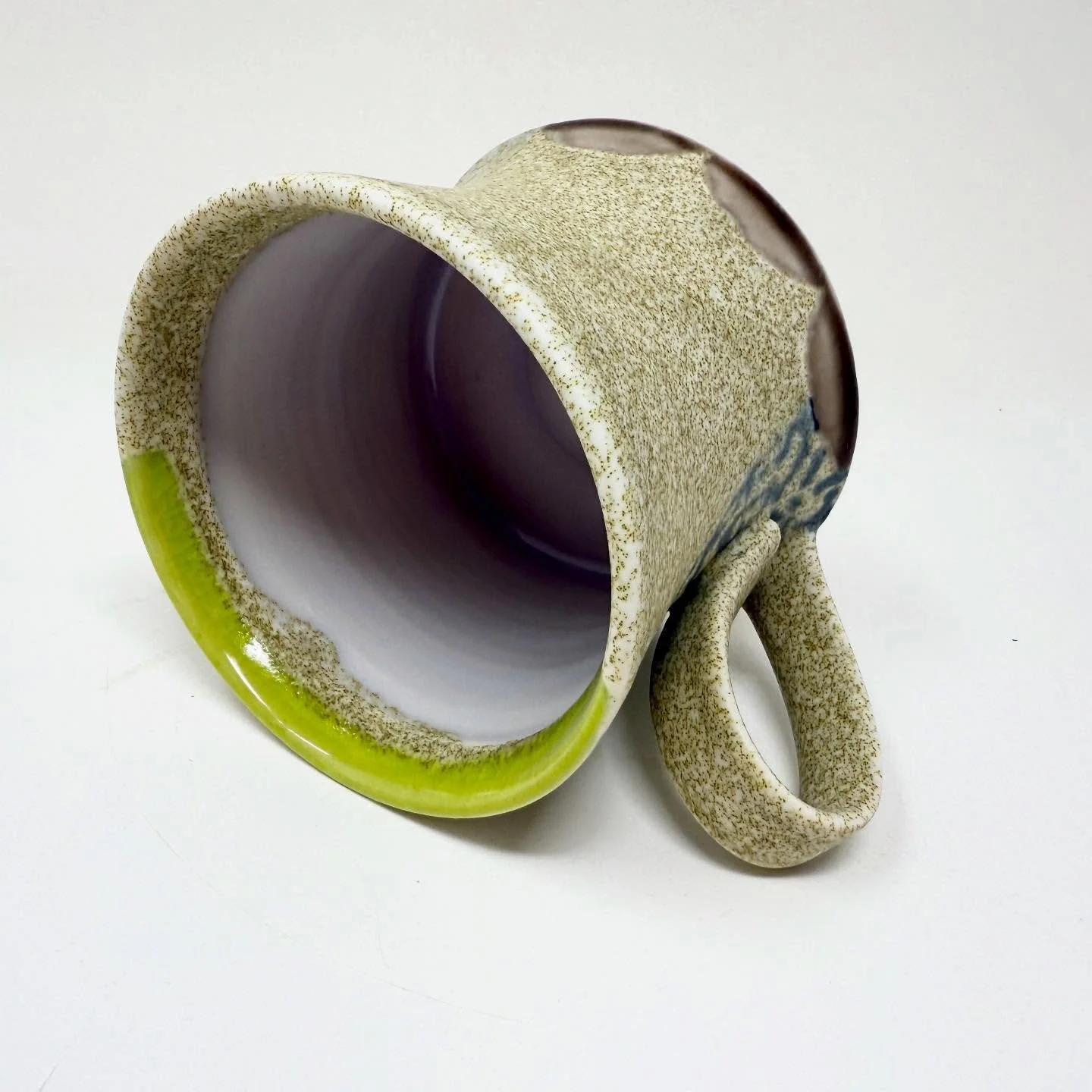 We are having an online sale🎉

Today, Sunday is the last day to browse!
@debspottery has a bunch of cups, plates, and a few surprises. 
@wilkinsonsculpture has sculptural vases, lil magnets, and a couple gorgeous larger works. 

Take a gander, share