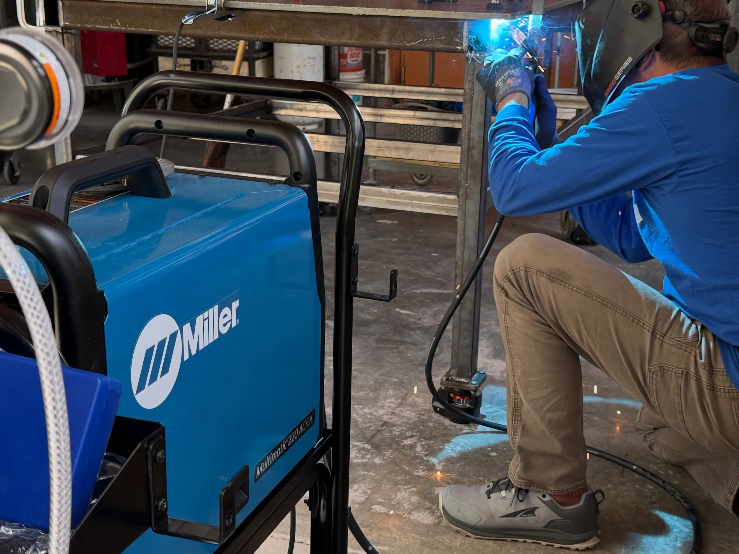 What&rsquo;s he building now? A home welding table!!! Yep, Joe&rsquo;s ( @wilkinsonsculpture ) getting set up at home to do more clay-metal projects and more side gigs! At Rat City ( @ratcitystudios ) we sure love the pivot door he made for the soda 