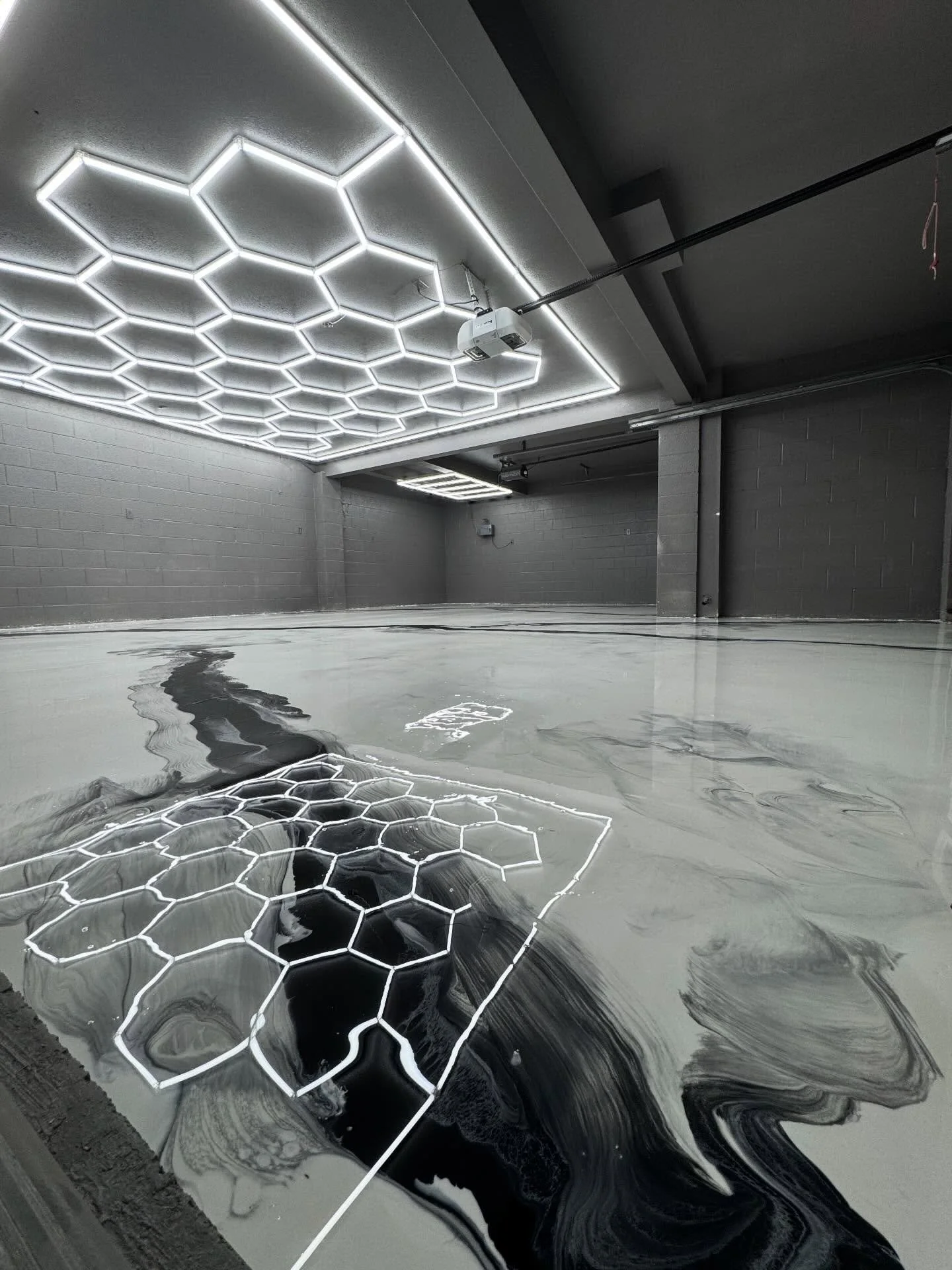 Elevate your space with our Metallic Floor coating. We customize to fit your style, from simple to bold.

#metallic #metallicepoxy #epoxy #marble #fyp