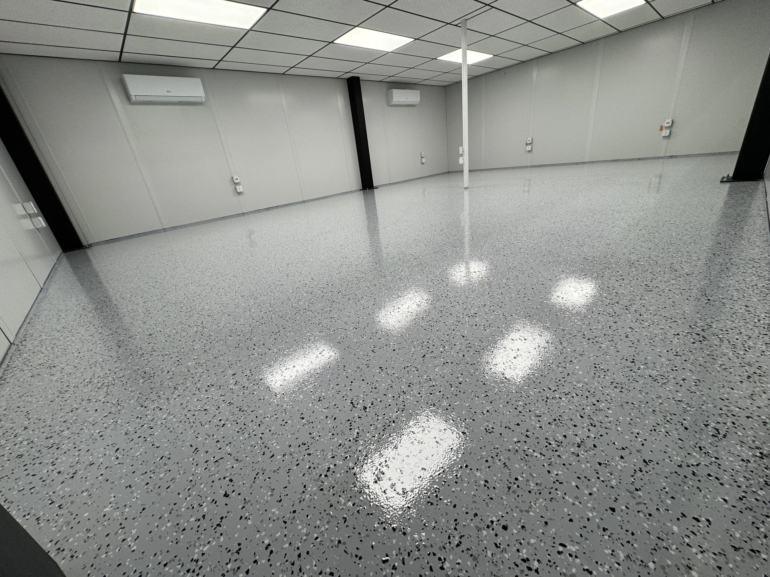 partial epoxy flake system coverage