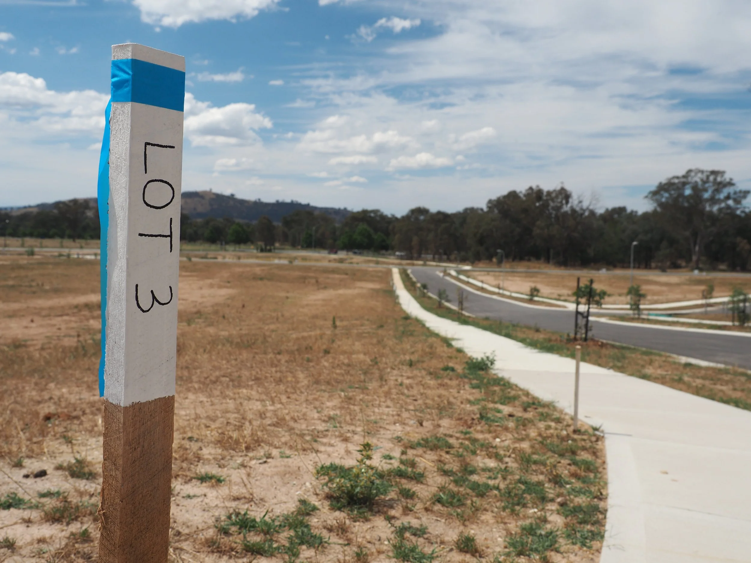 Re-establishment of a lost boundary marker in a rural property