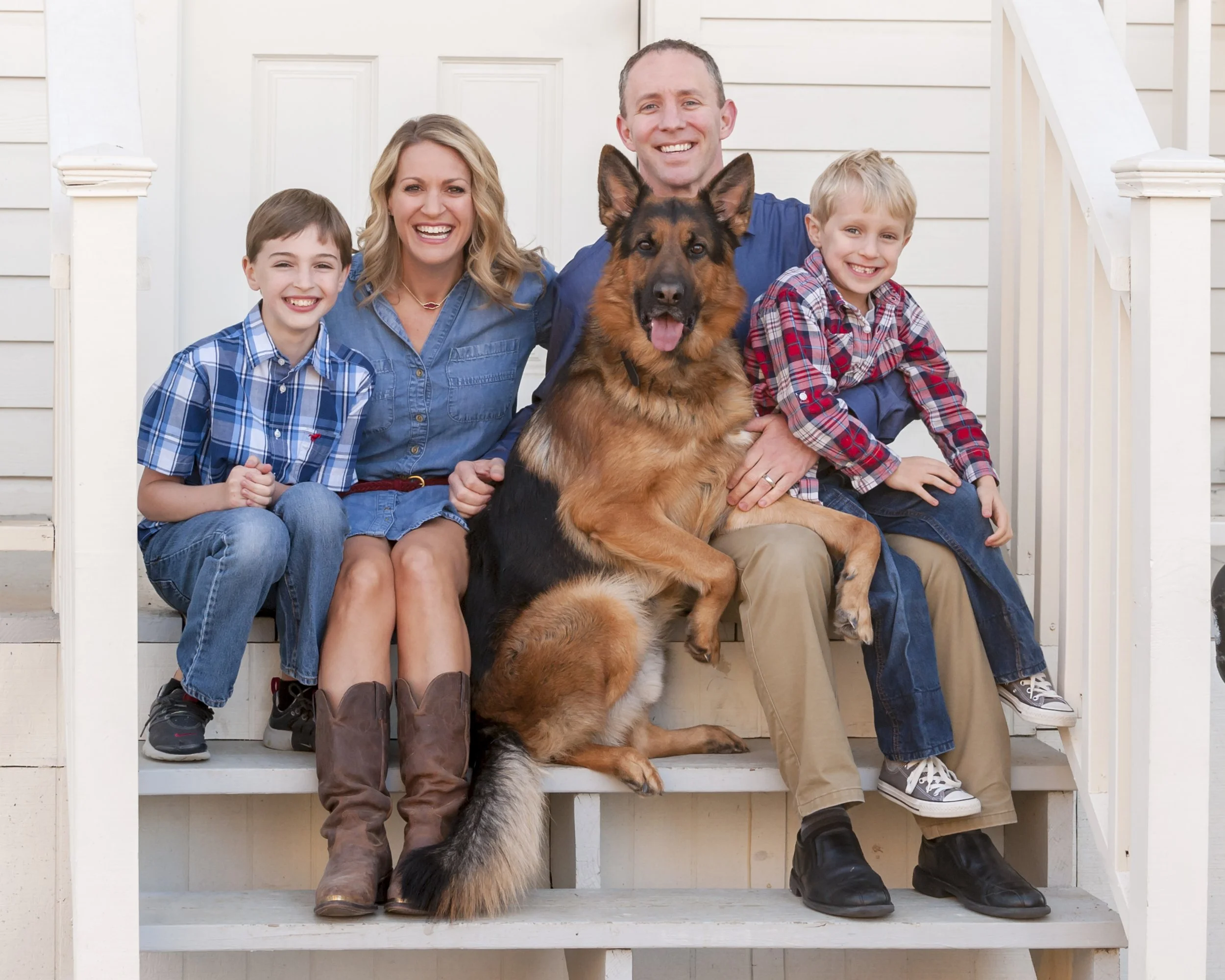Dog training experts with over 20 years of experience