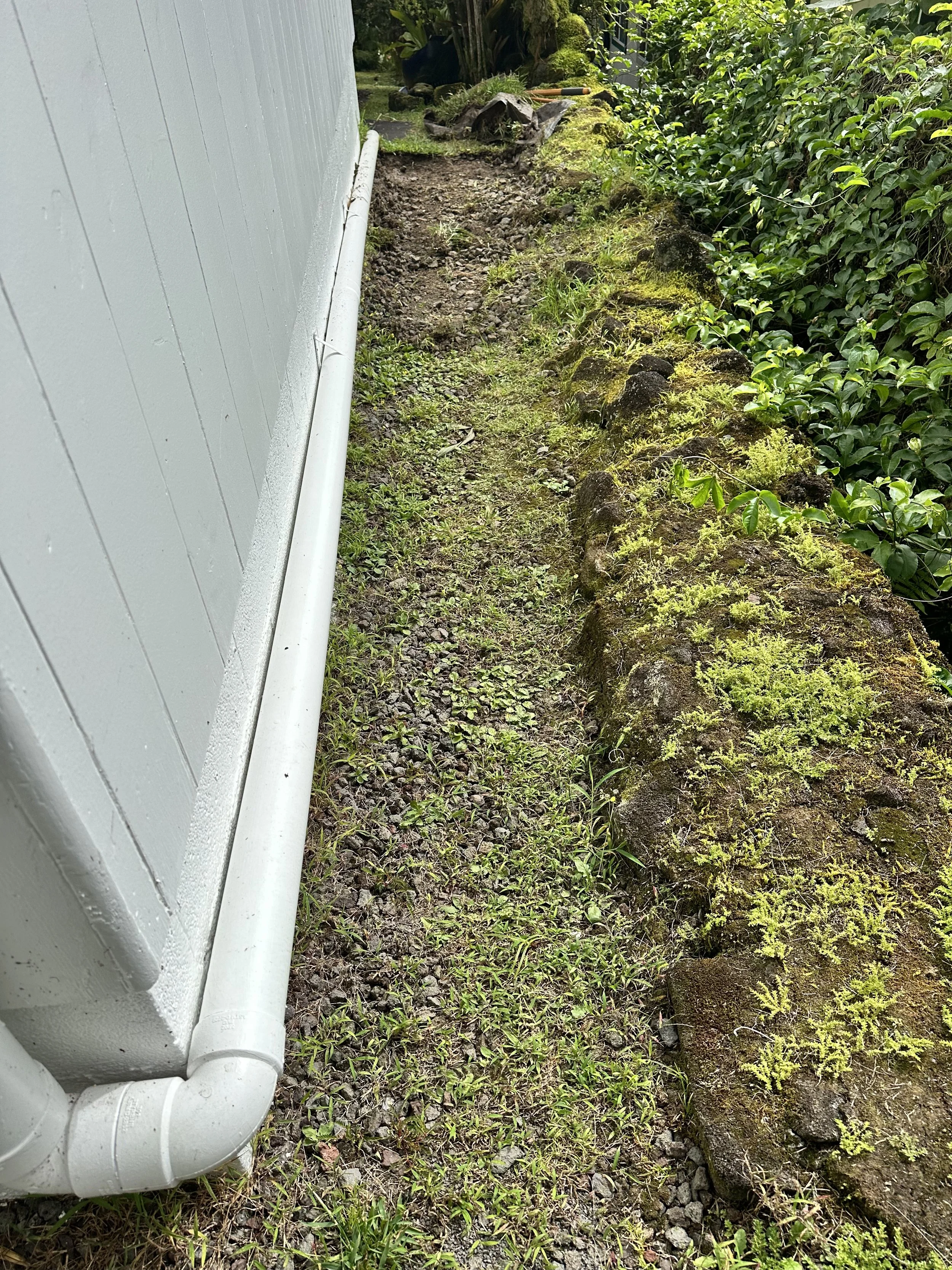 hilo-hard-to-access-gravel-installation-70-yard-haul.jpg