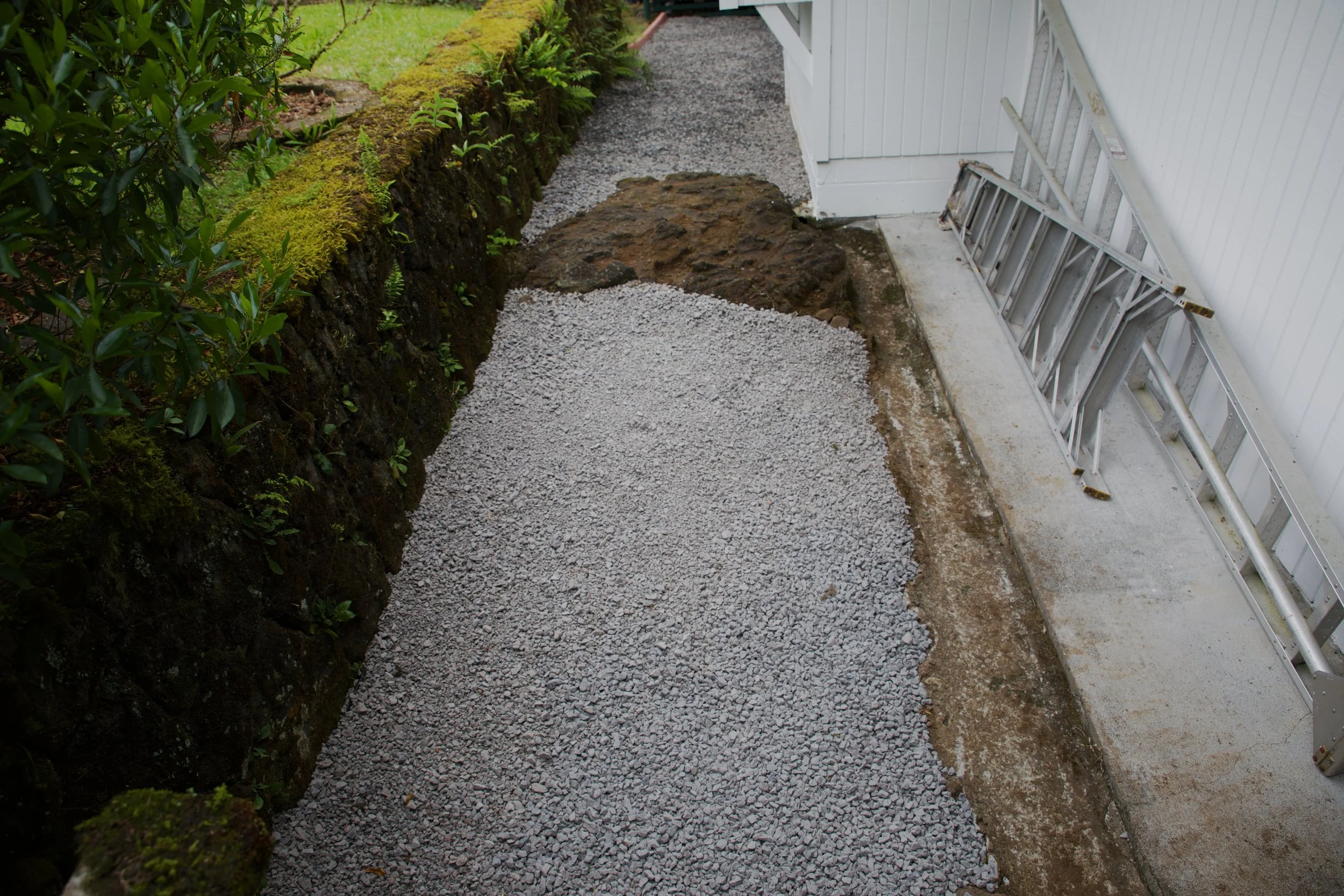 hilo-gravel-spreading-goat-path-improvement-project.jpg