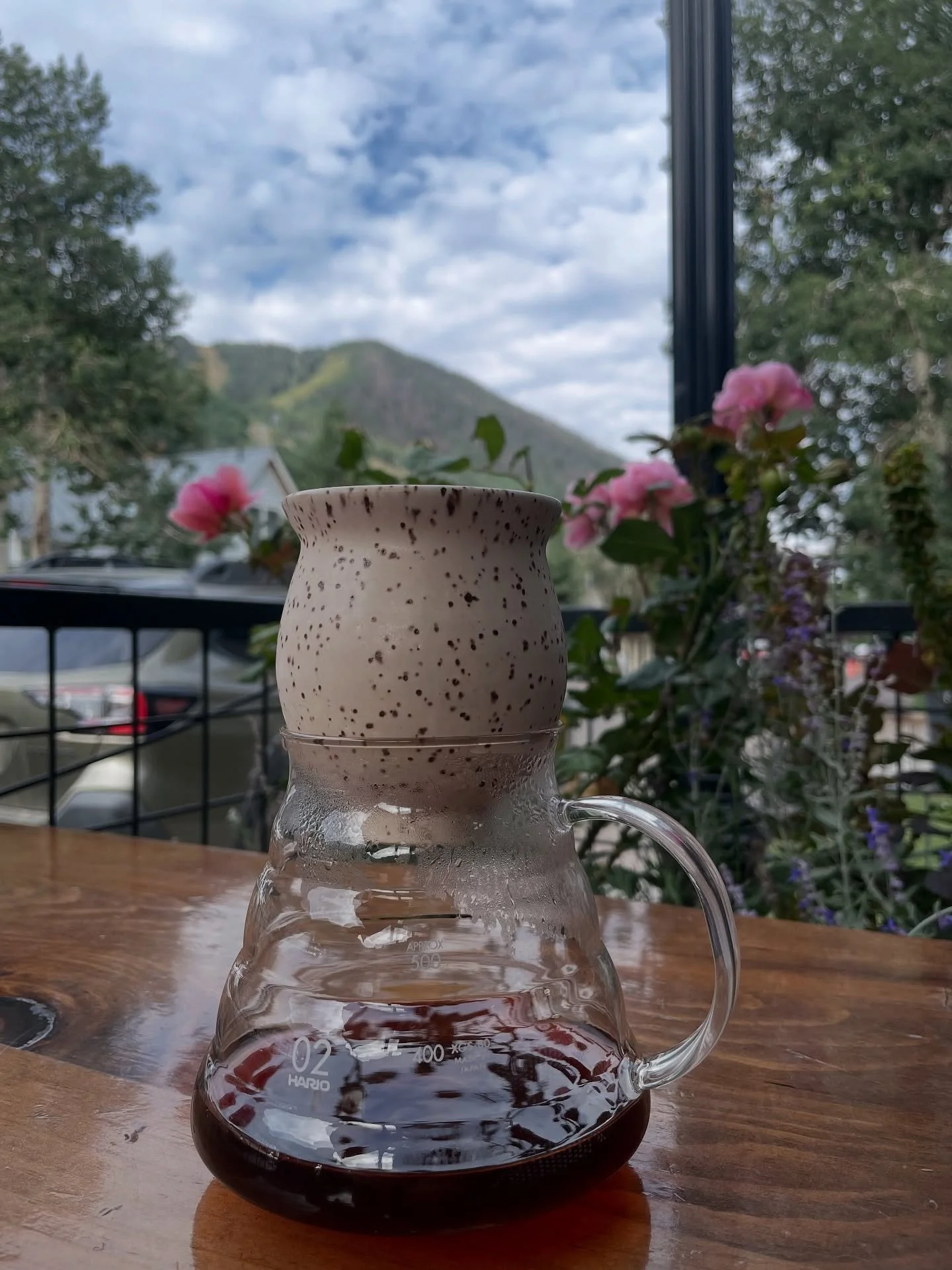 Slow down.
.
.
.
#pourovercoffee #コーヒー #커피