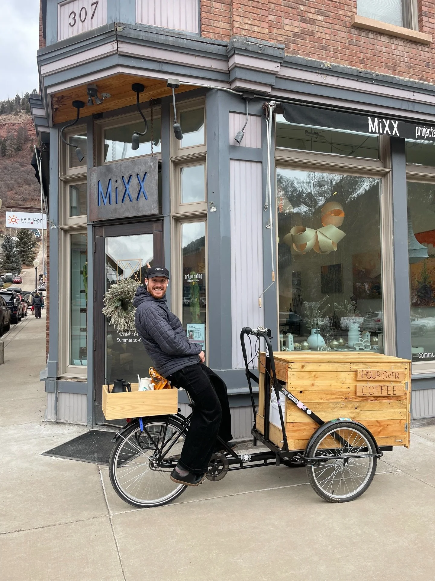 Pop! Wednesday 12/31/2025 you can find me at @mixx_telluride you know the deal, bring your cup, expect good coffee that takes time and is made with care.