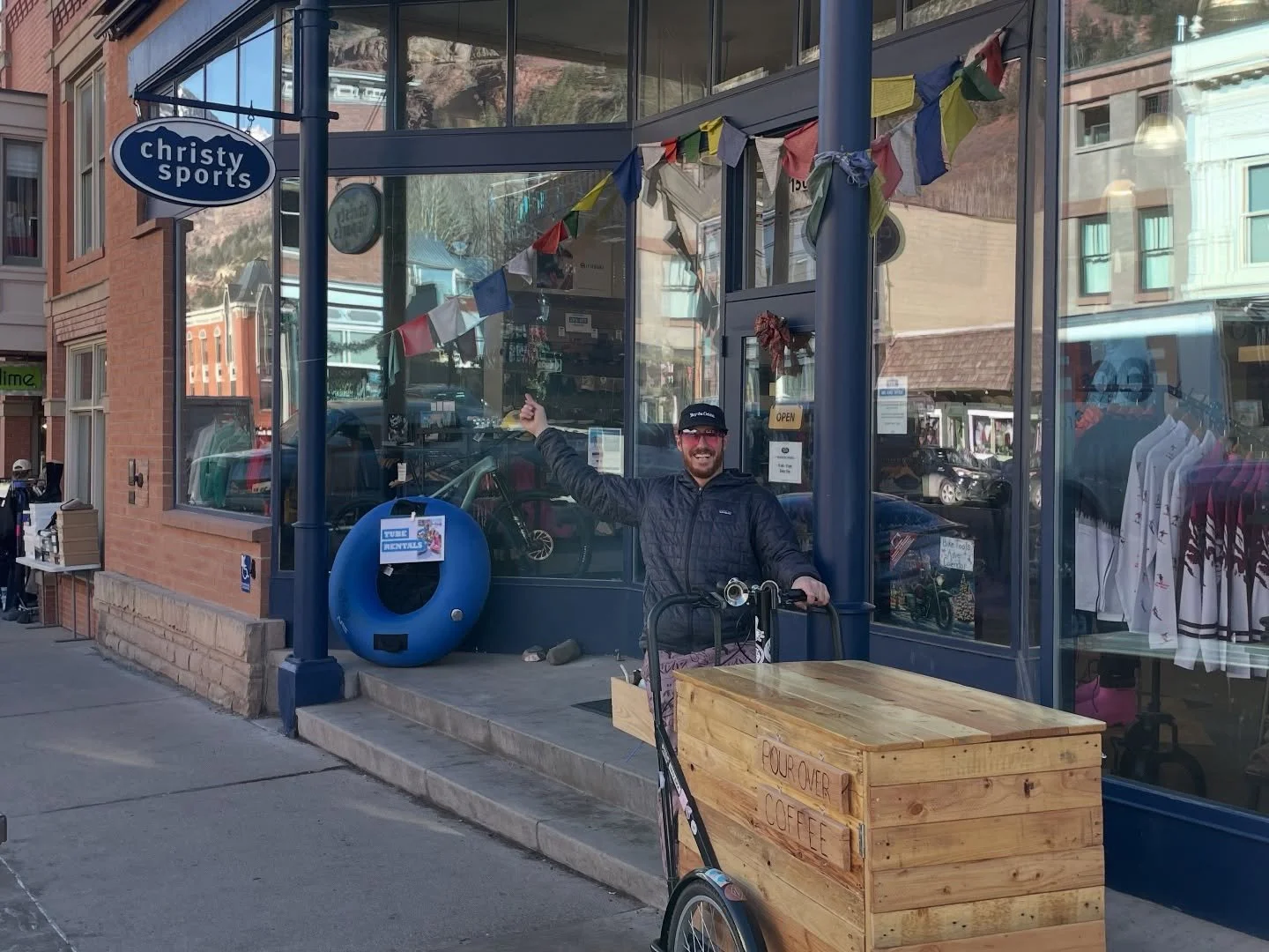 Pop! Friday, January 2nd I&rsquo;ll be at @christysports The Aplineer on Main Street! Bring a mug. Drink some coffee! (Hey if it&rsquo;s gonna feel like summer I&rsquo;m gonna make coffee!)