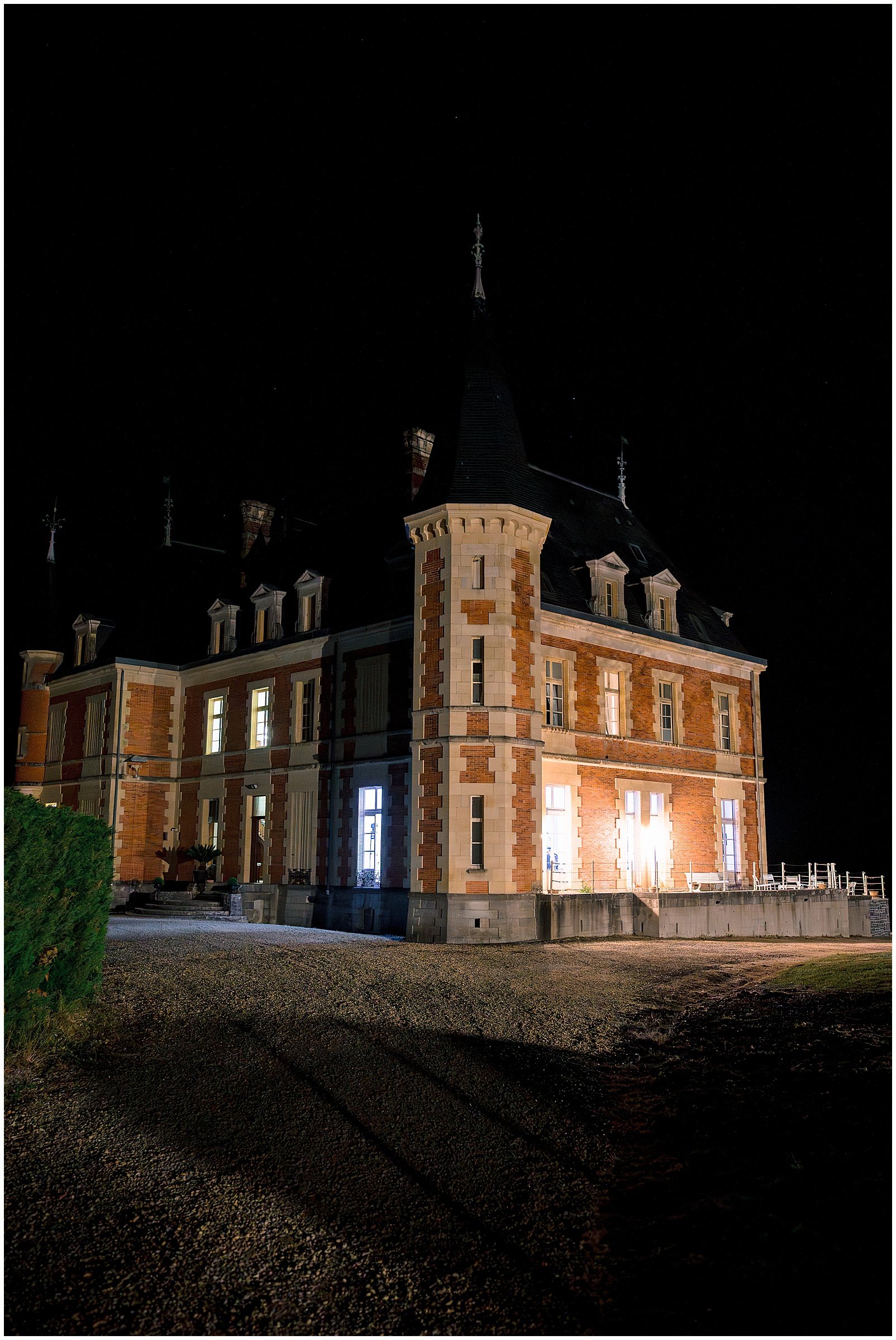 Château de la Plaudière de nuit