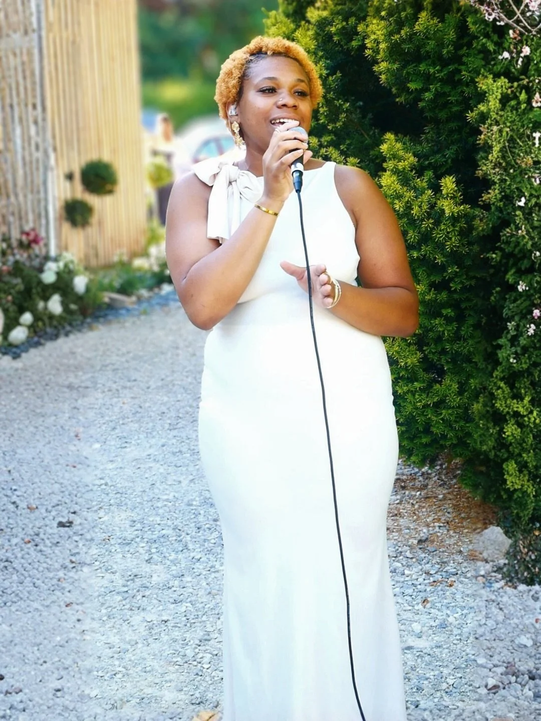 Barbecue &amp; Music this weekend.
&bull;
&bull;
Domain: @lepetitchateau_80 

#wedding #mariage #groupedemusique #livemusicband #webelievemusic