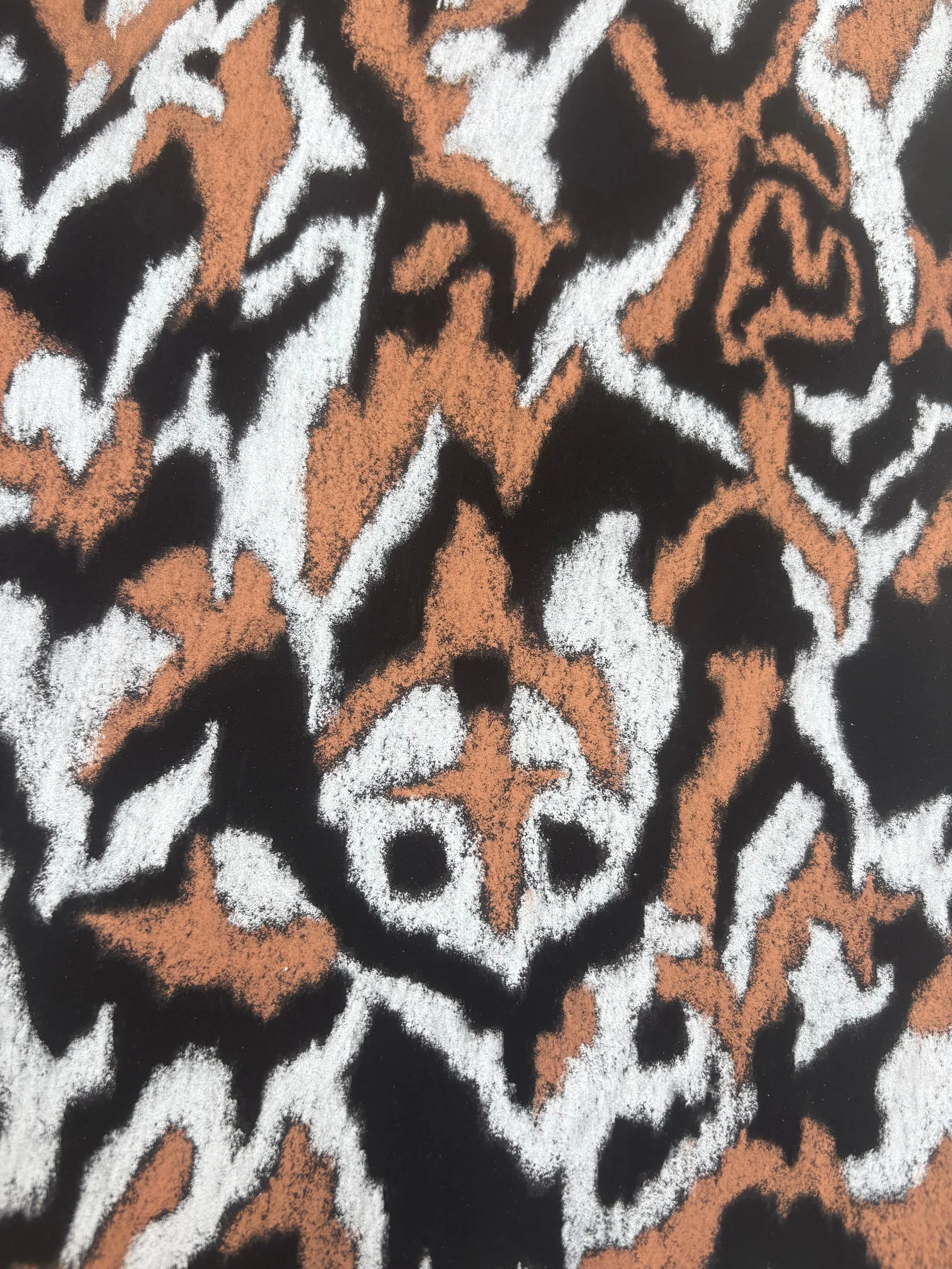 Détail du pastel sec – textures d’un dessin abstrait inspiré du Nordeste brésilien – Atelier Cléophée